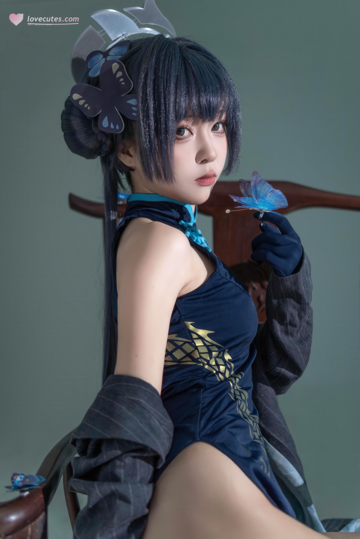 [costume hóa] 矢量鱼 - 蔚蓝档案 龙华妃咲: Kết hợp giữa áo dài truyền thống và yếu tố bướm xanh, tái hiện nhân vật với khí chất lạnh lùng 24P