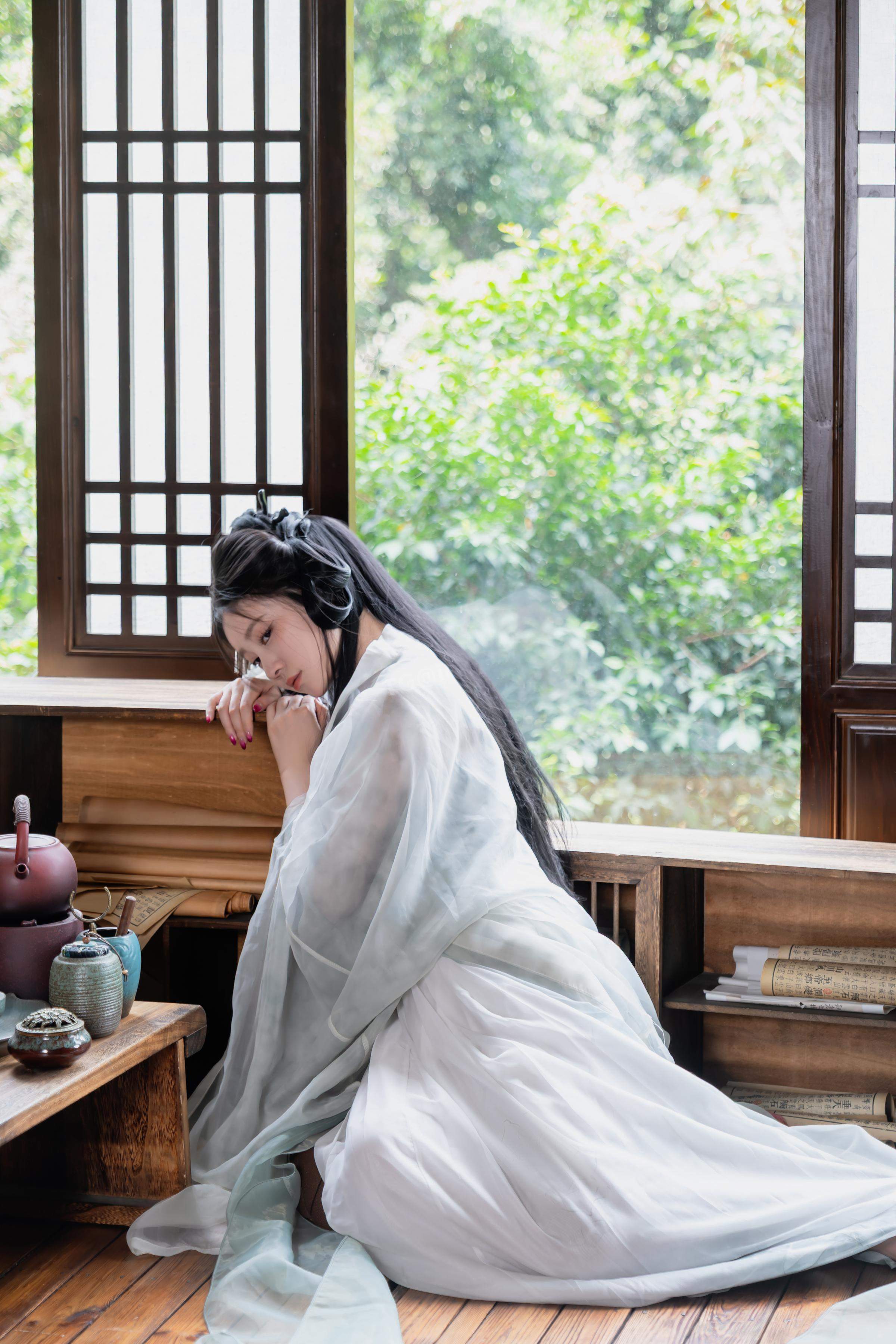 [Ảnh] Nnian - 浣溪沙: Áo Gấm Mỏng Manh, Vẻ Đẹp Quyến Rũ Từ Cửa Sổ Gỗ, Phong Cách Cổ Điển 80P