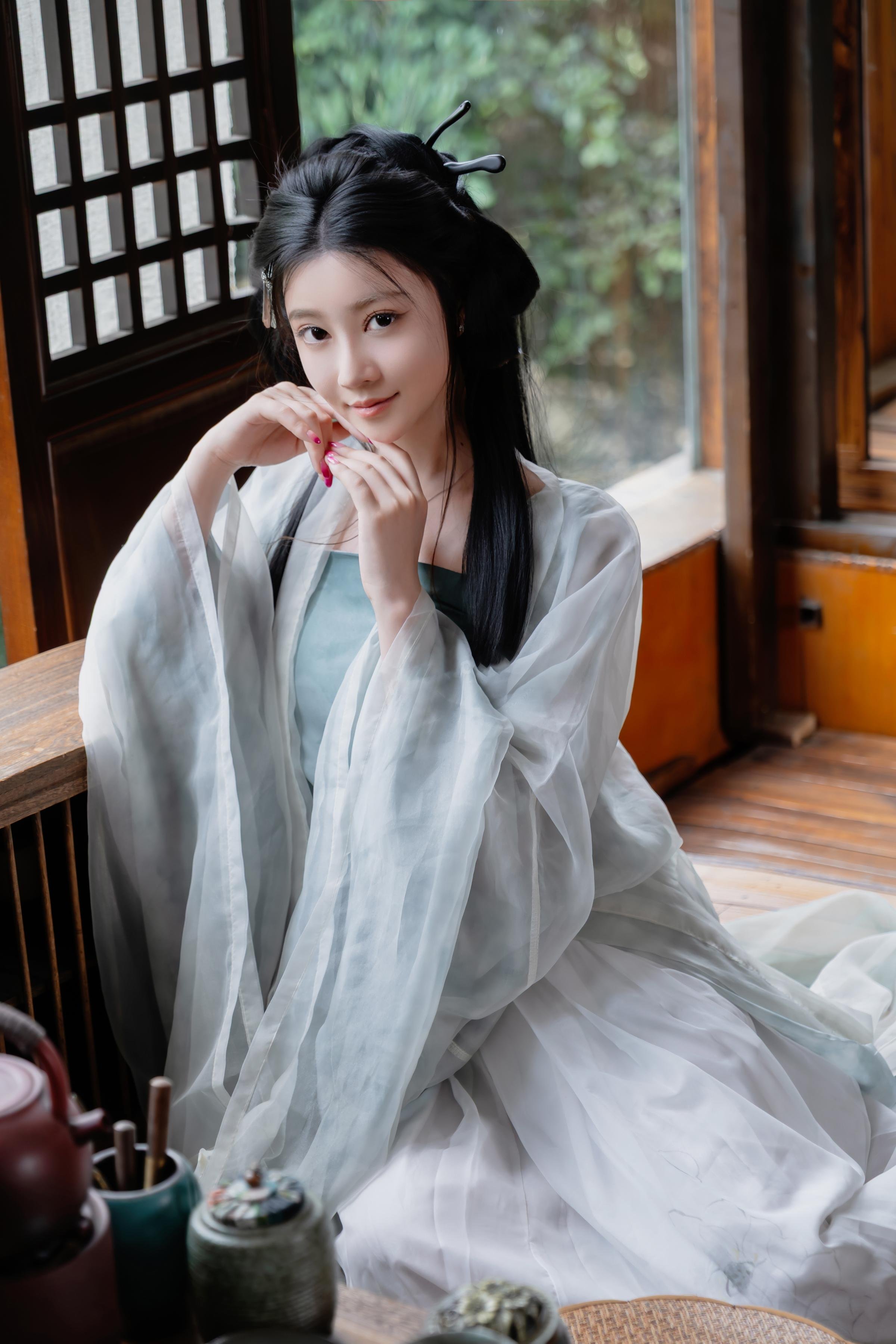 [Ảnh] Nnian - 浣溪沙: Áo Gấm Mỏng Manh, Vẻ Đẹp Quyến Rũ Từ Cửa Sổ Gỗ, Phong Cách Cổ Điển 80P