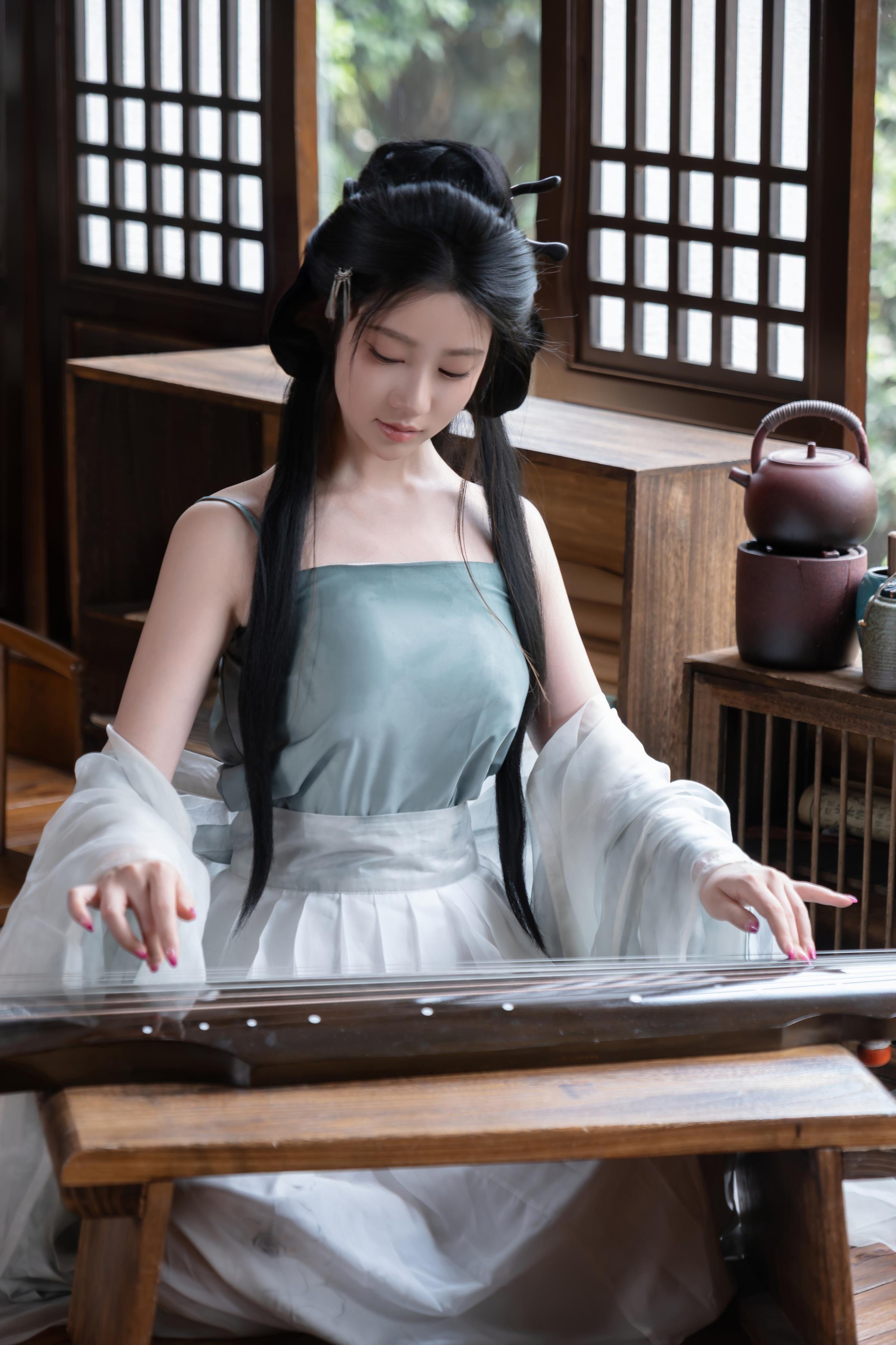 [Ảnh] Nnian - 浣溪沙: Áo Gấm Mỏng Manh, Vẻ Đẹp Quyến Rũ Từ Cửa Sổ Gỗ, Phong Cách Cổ Điển 80P