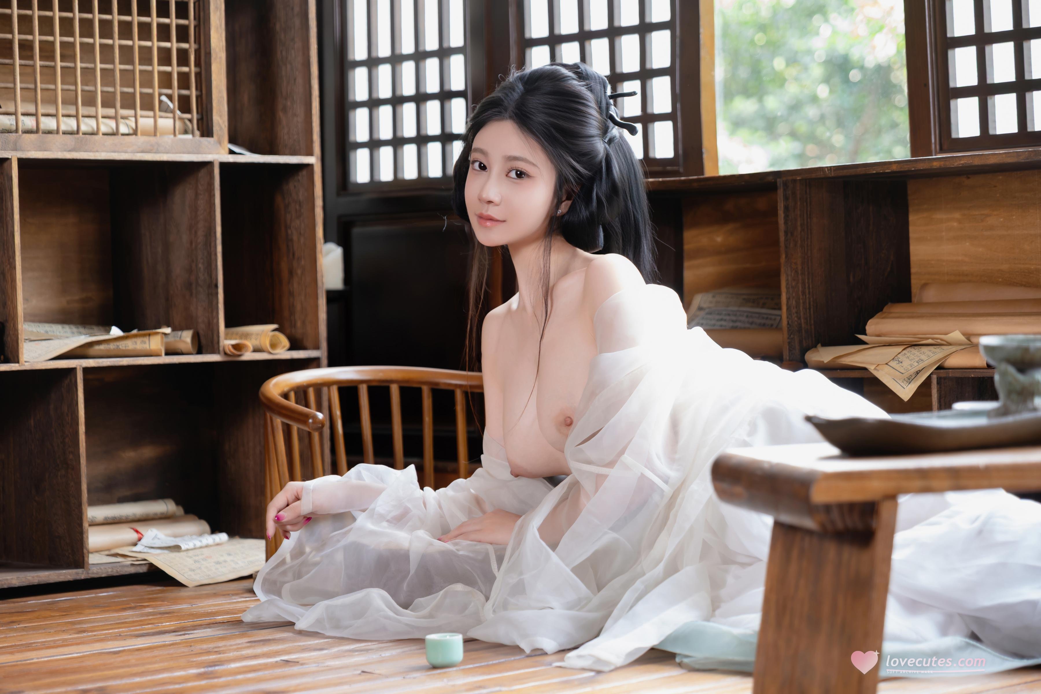 [写真] 年年Nnian - 浣溪沙：轻透薄纱汉服低胸美胸 木窗茶室古风 80P