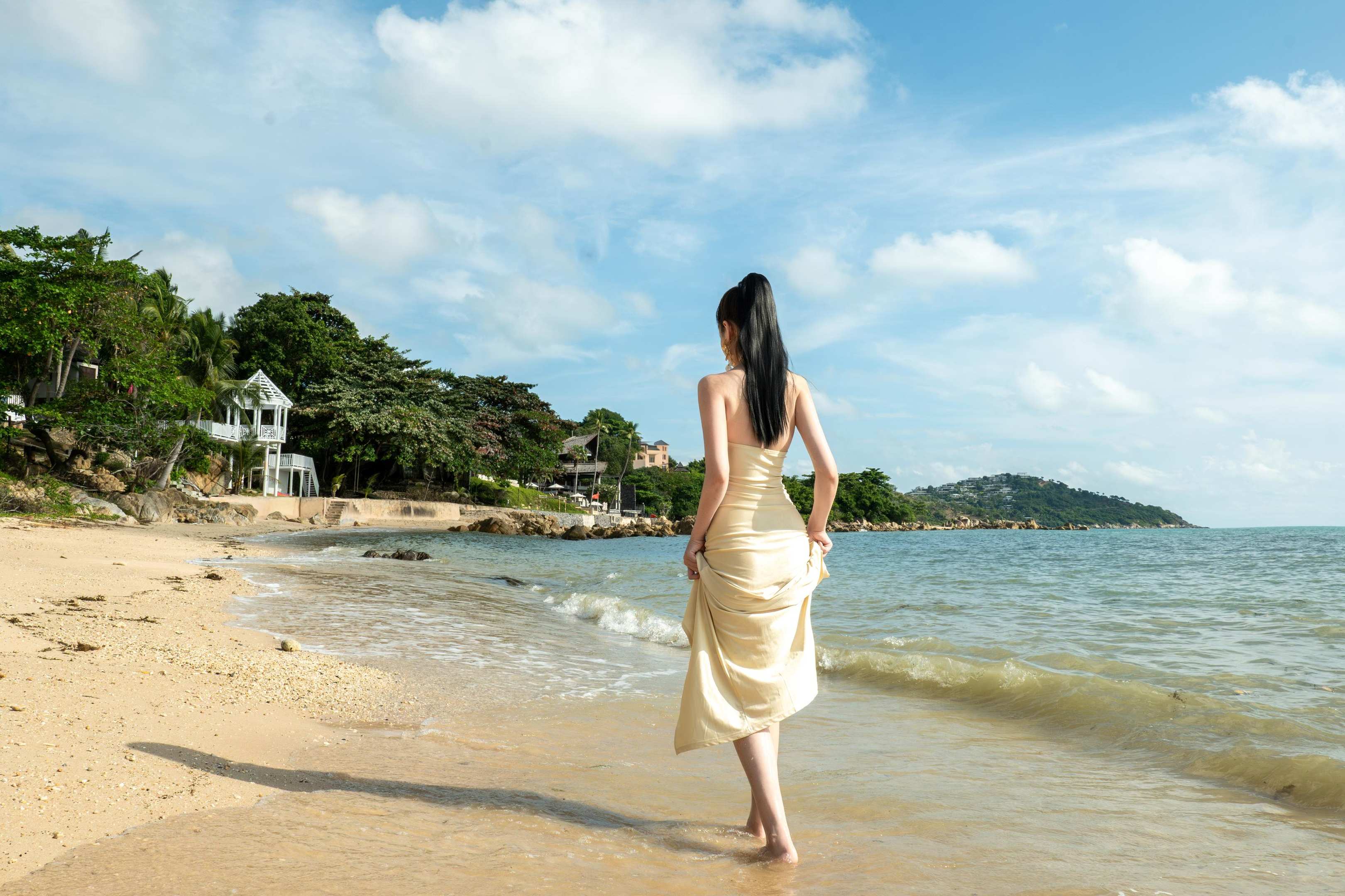 [Ảnh] Nnian - Nữ Thần Venuse Bên Biển: Hoàng Hôn Bên Biển Với Vải Mỏng Nude, Hở Ngực Cao, 80P