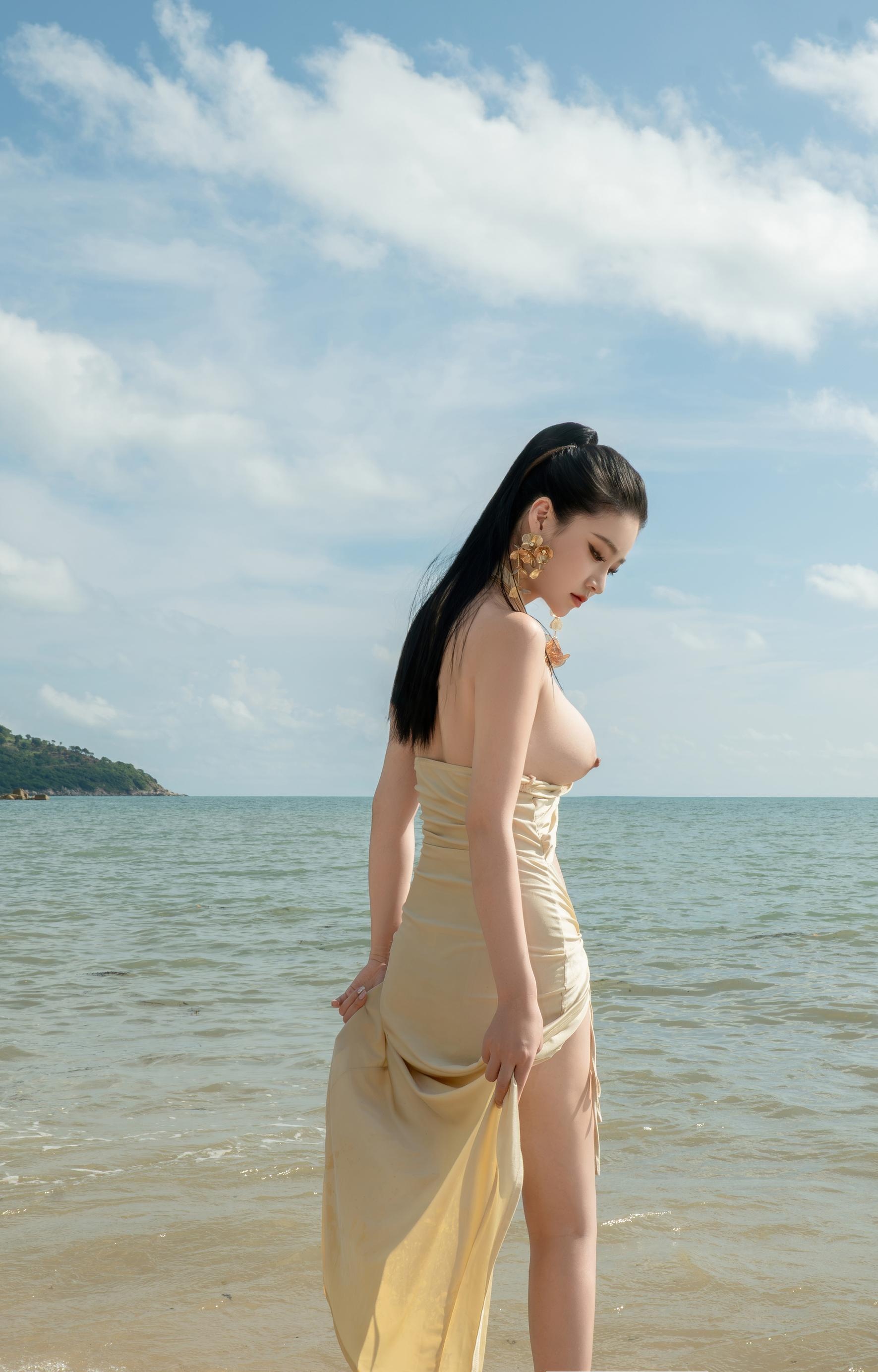 [Ảnh] Nnian - Nữ Thần Venuse Bên Biển: Hoàng Hôn Bên Biển Với Vải Mỏng Nude, Hở Ngực Cao, 80P