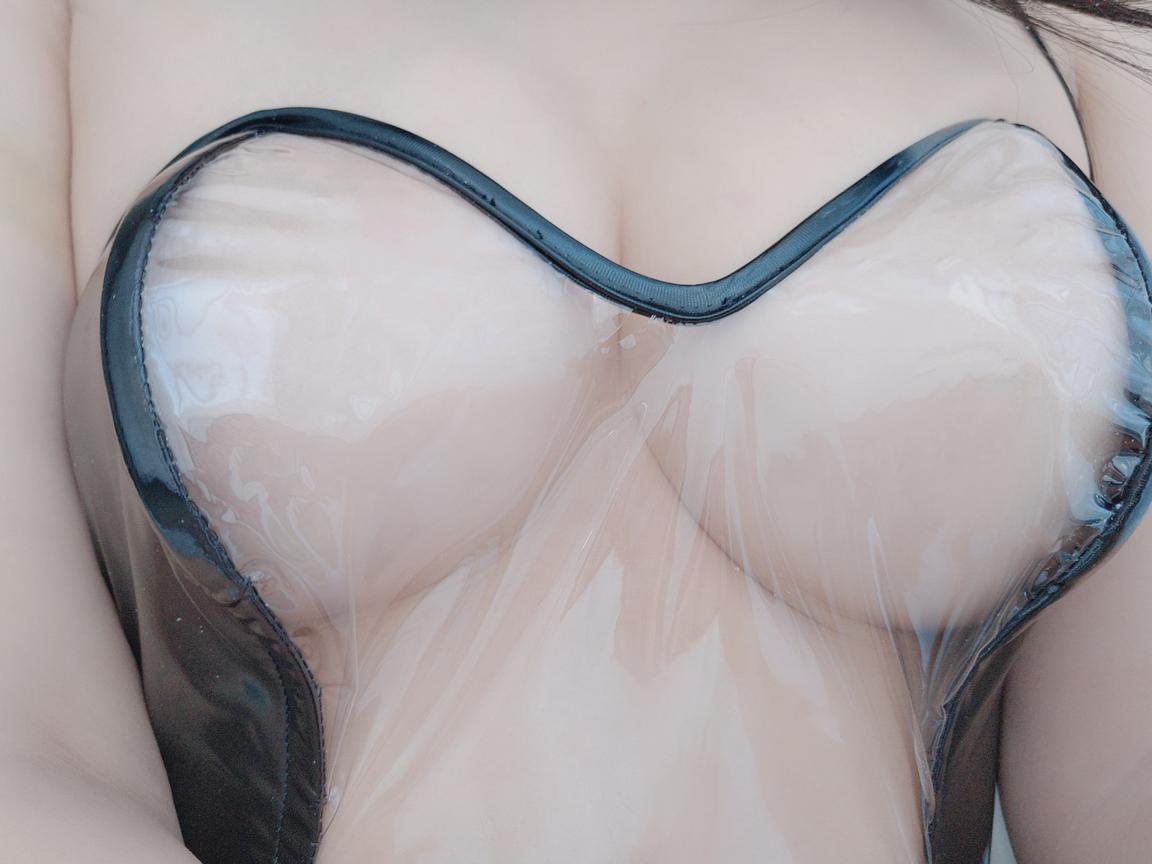[私房] 日奈娇 - Người mẫu thỏ trong suốt tự chụp: PVC trong suốt, vòng một lộ liễu, mông cong, giày cao gót 40P