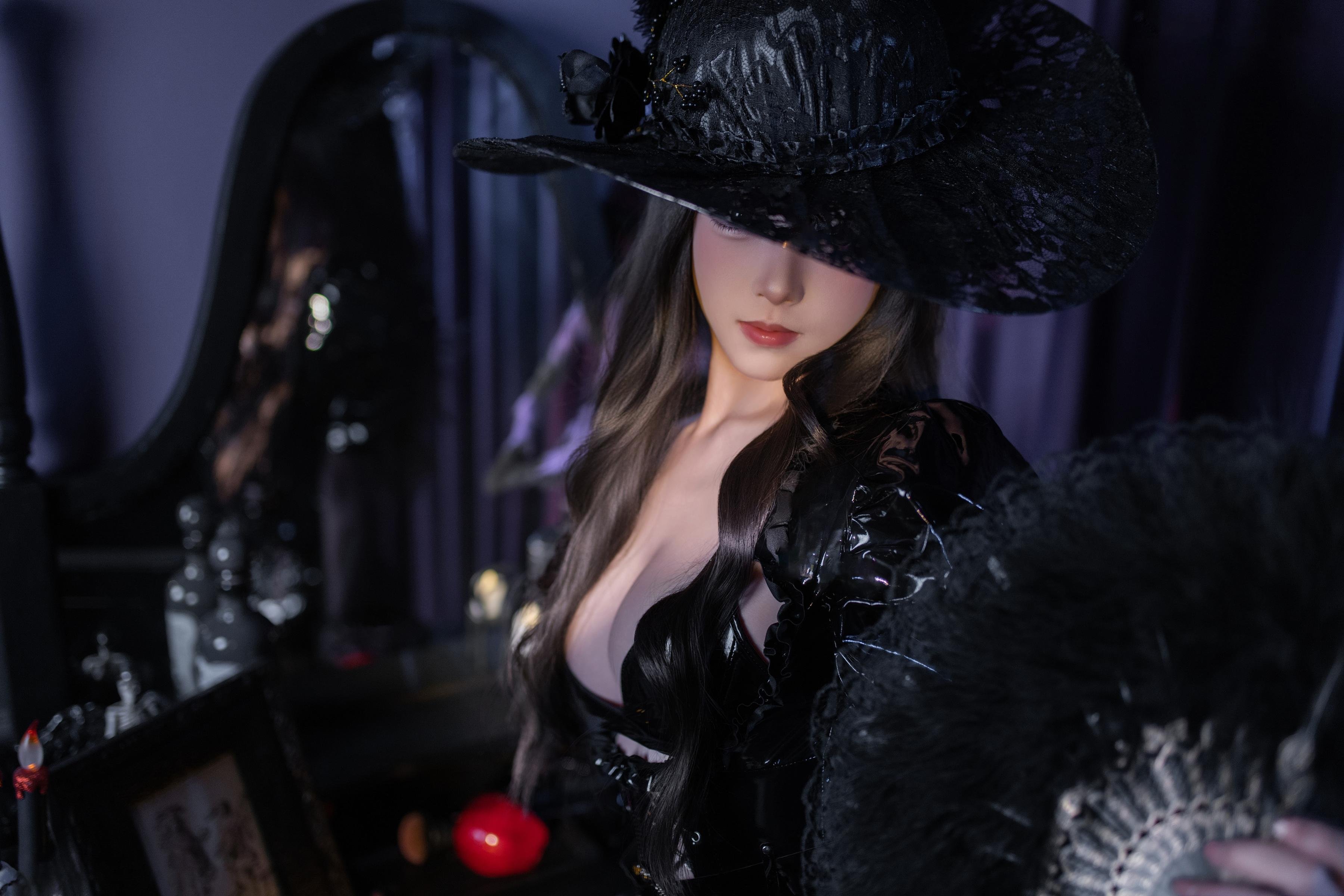 [私房] Bangni邦尼 - 莉莉丝：暗黑女巫高衩漆皮裙 露臀私密視角大尺度 82P