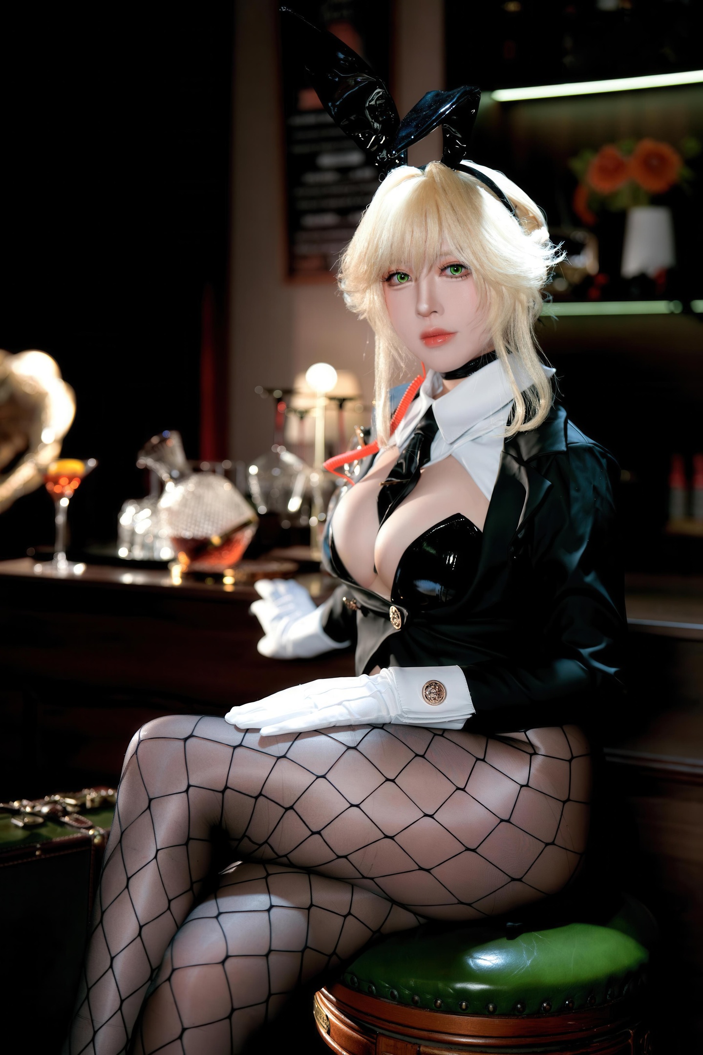 '[cosplay] 半半子 - Nikke Thần Chiến Thắng Agent Bunny: Thỏ Đen Gợi Cảm, Ngực Khủng, Mông Đẹp, Quần Lưới 62P'