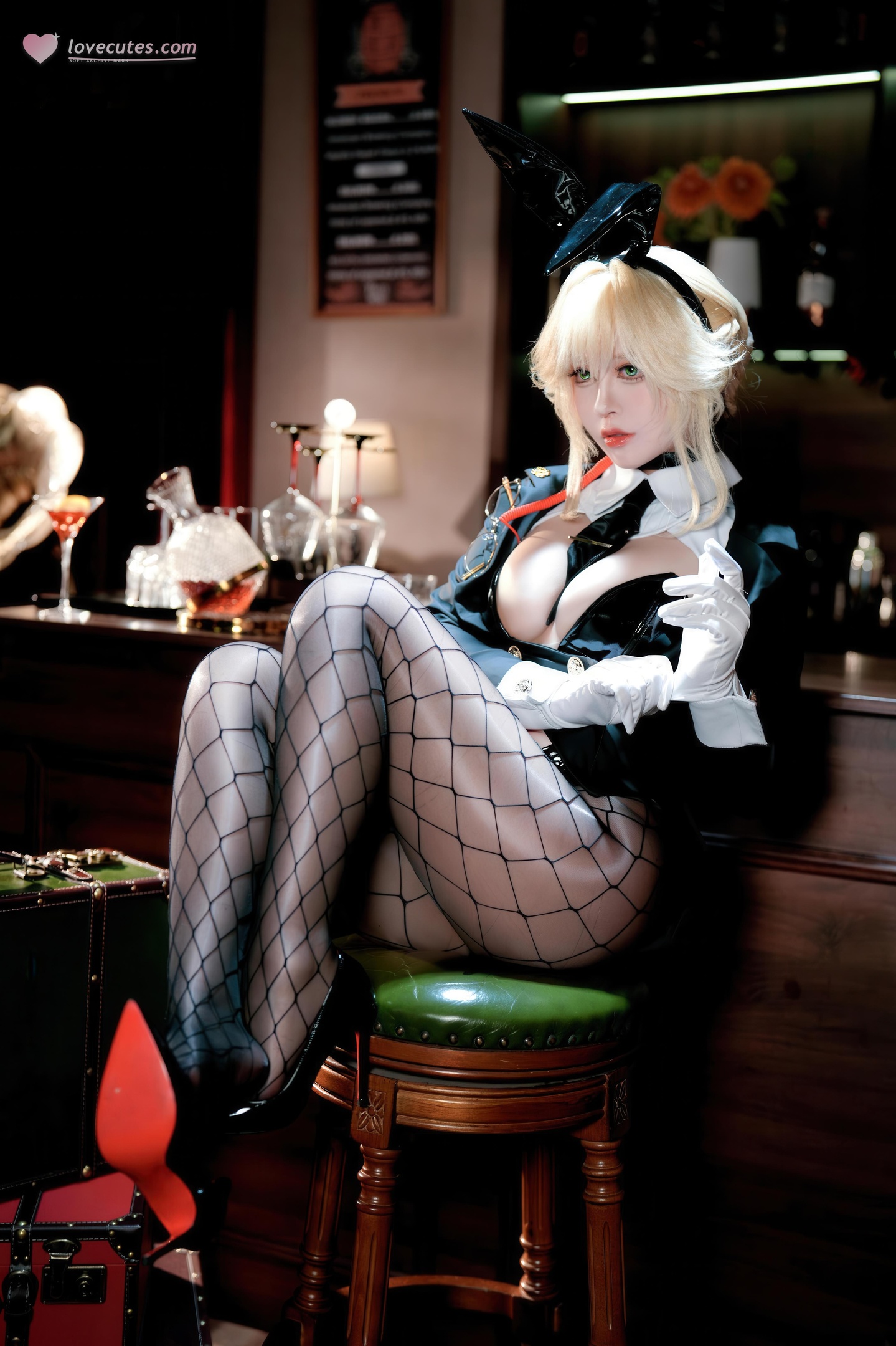 '[cosplay] 半半子 - Nikke Thần Chiến Thắng Agent Bunny: Thỏ Đen Gợi Cảm, Ngực Khủng, Mông Đẹp, Quần Lưới 62P'
