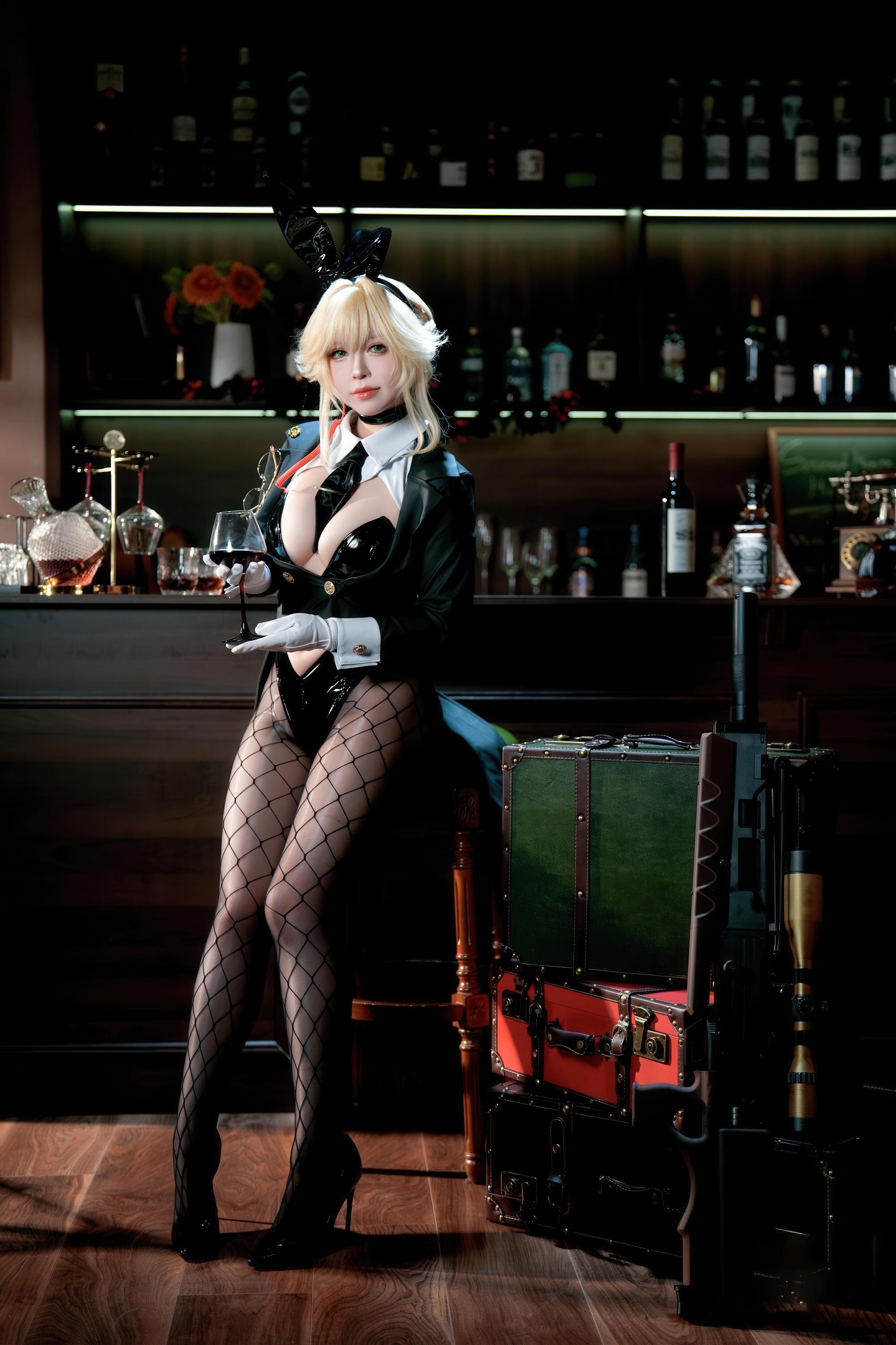 [cospaly] 半半子 - Nikke勝利女神 愛德 Agent Bunny：黑色兔女郎巨乳翹臀 網襪露臀還原 62P