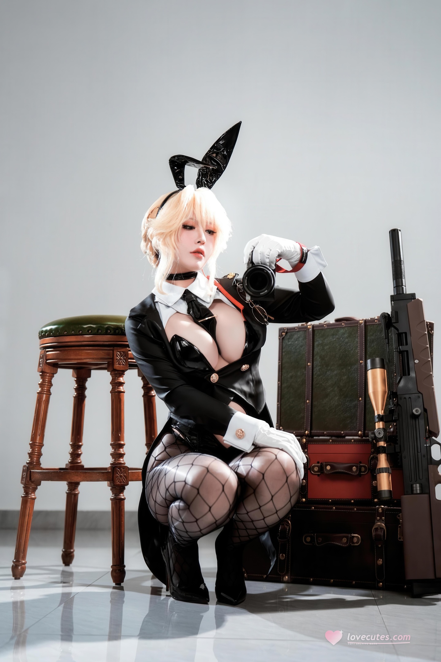 '[cosplay] 半半子 - Nikke Thần Chiến Thắng Agent Bunny: Thỏ Đen Gợi Cảm, Ngực Khủng, Mông Đẹp, Quần Lưới 62P'