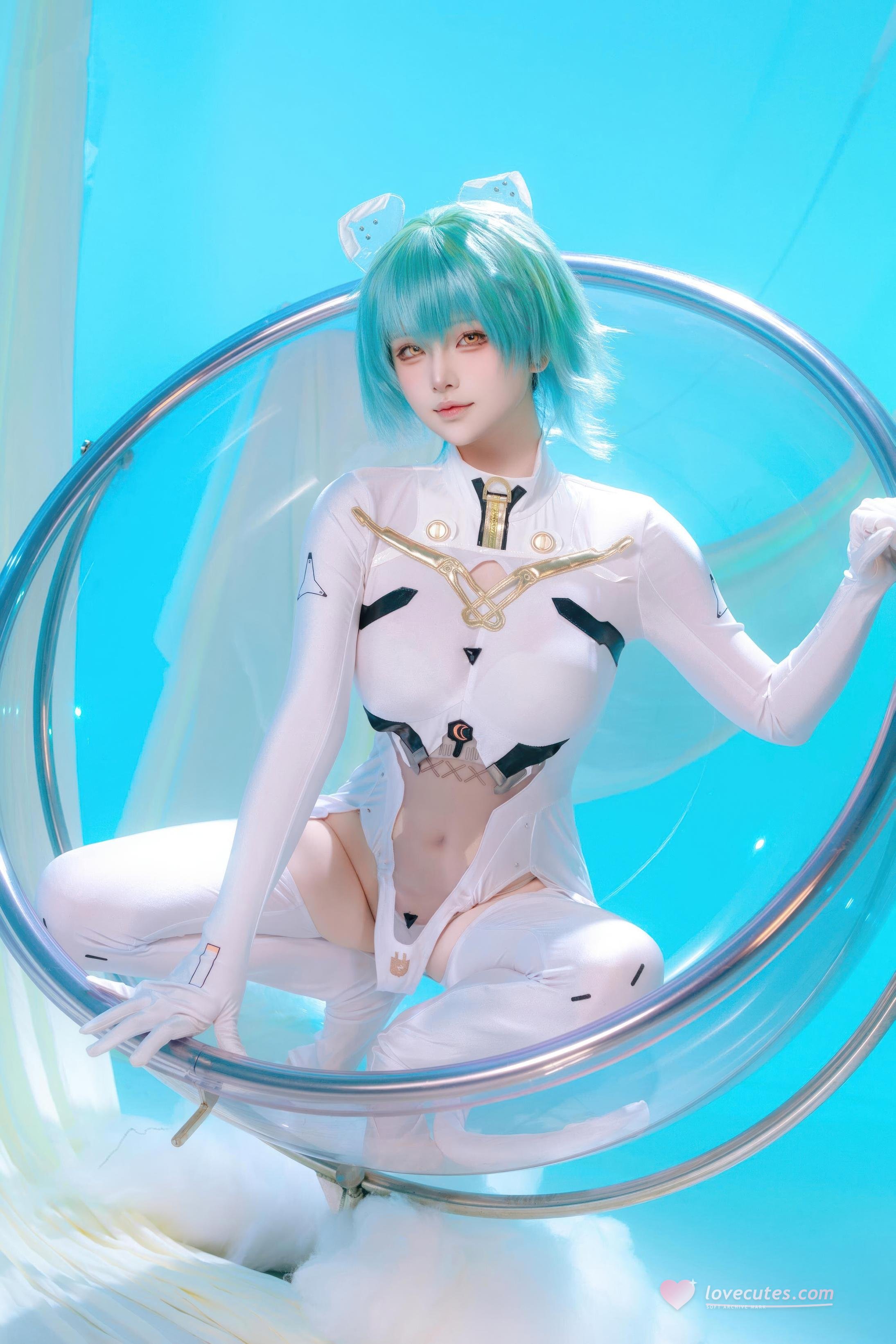 【Cosplay】屿魚 - 碧藍航線 納希莫夫·海軍上將：藍綠短髮白色緊身衣 巨乳美腿還原 45P