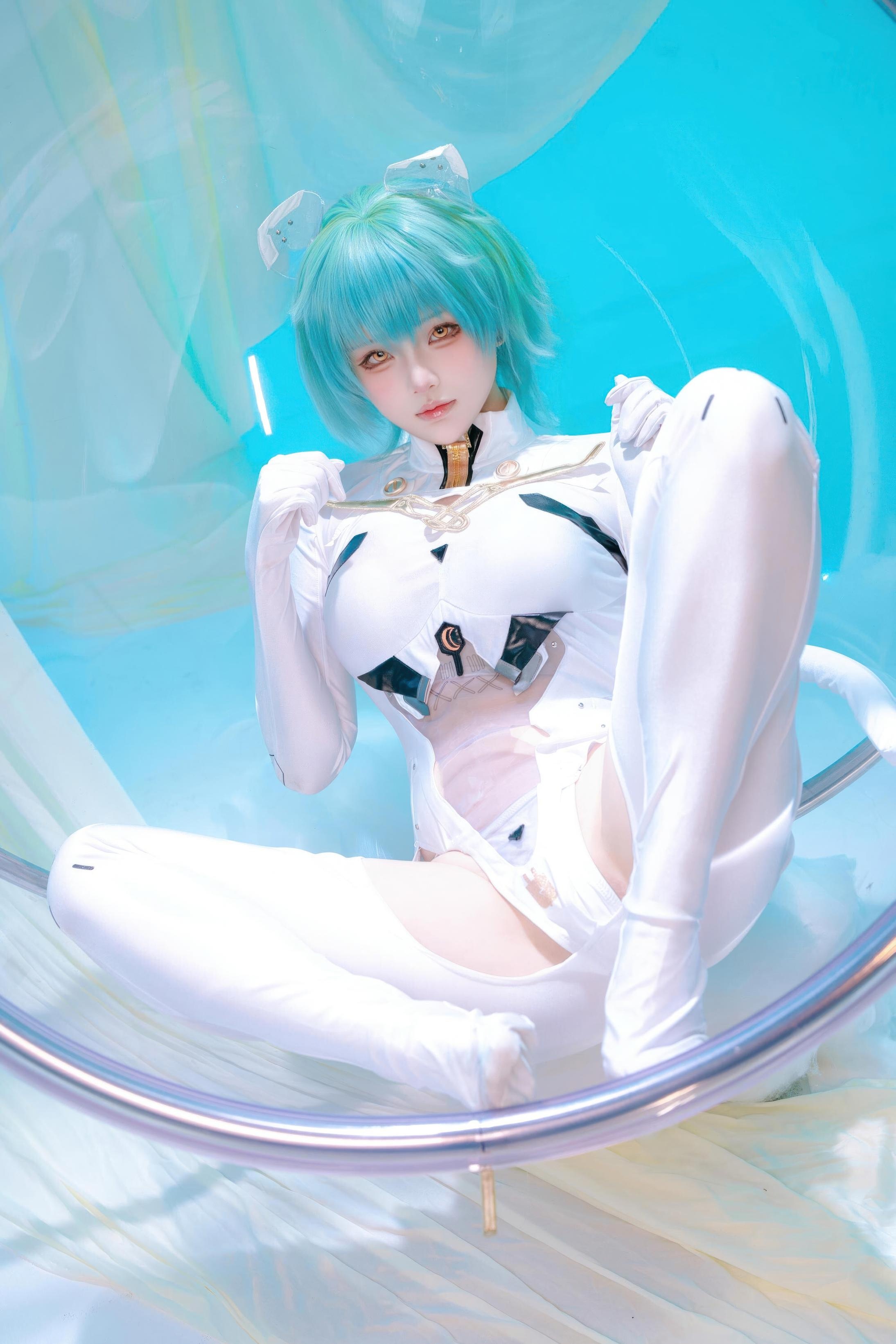 【Cosplay】屿魚 - 碧藍航線 納希莫夫·海軍上將：藍綠短髮白色緊身衣 巨乳美腿還原 45P
