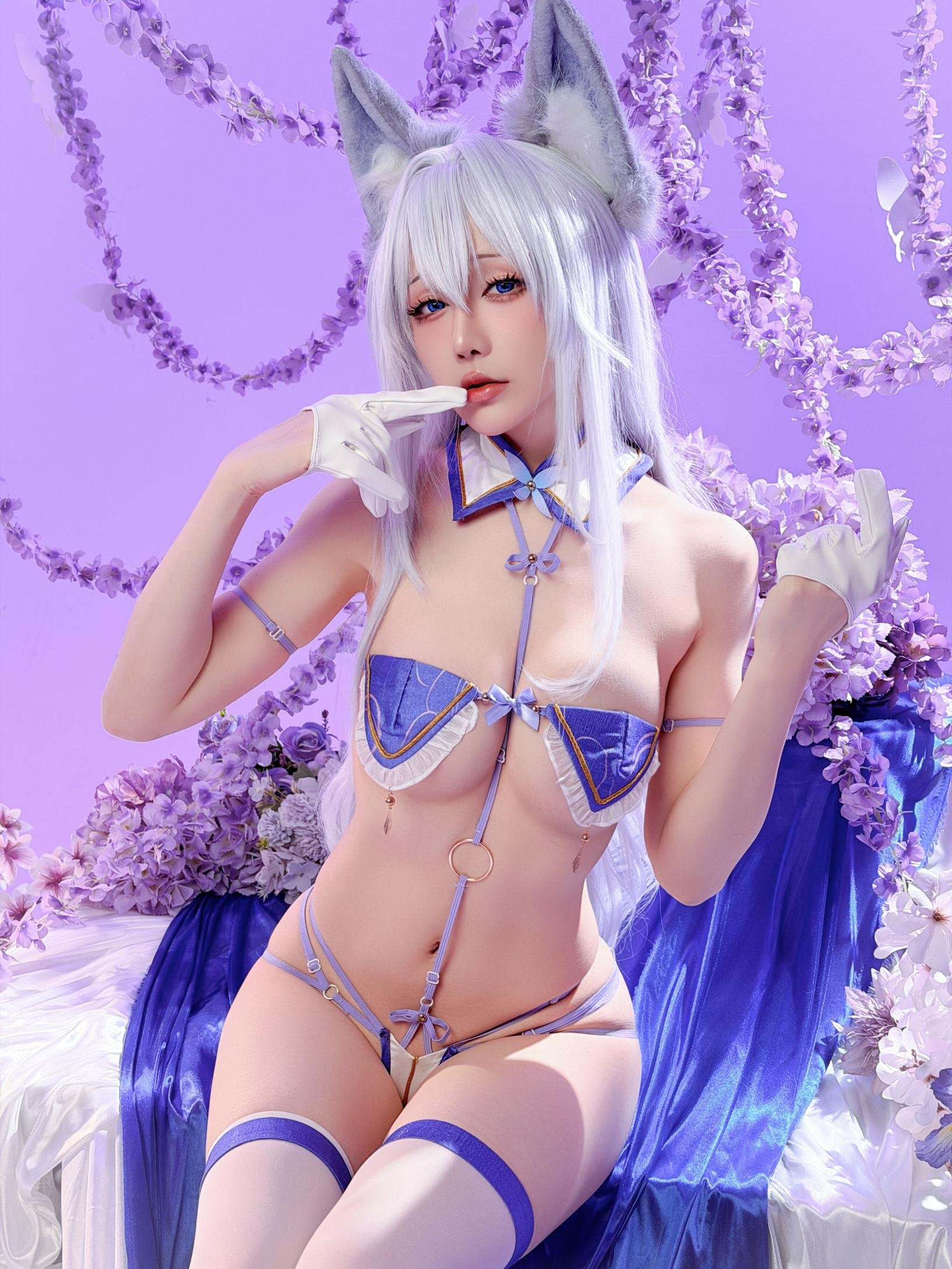 【コスプレ】星之迟迟Hoshilily - 碧蓝航线 信浓：狐耳白髪の青白い衣装 白ストッキングの巨乳再現 60P