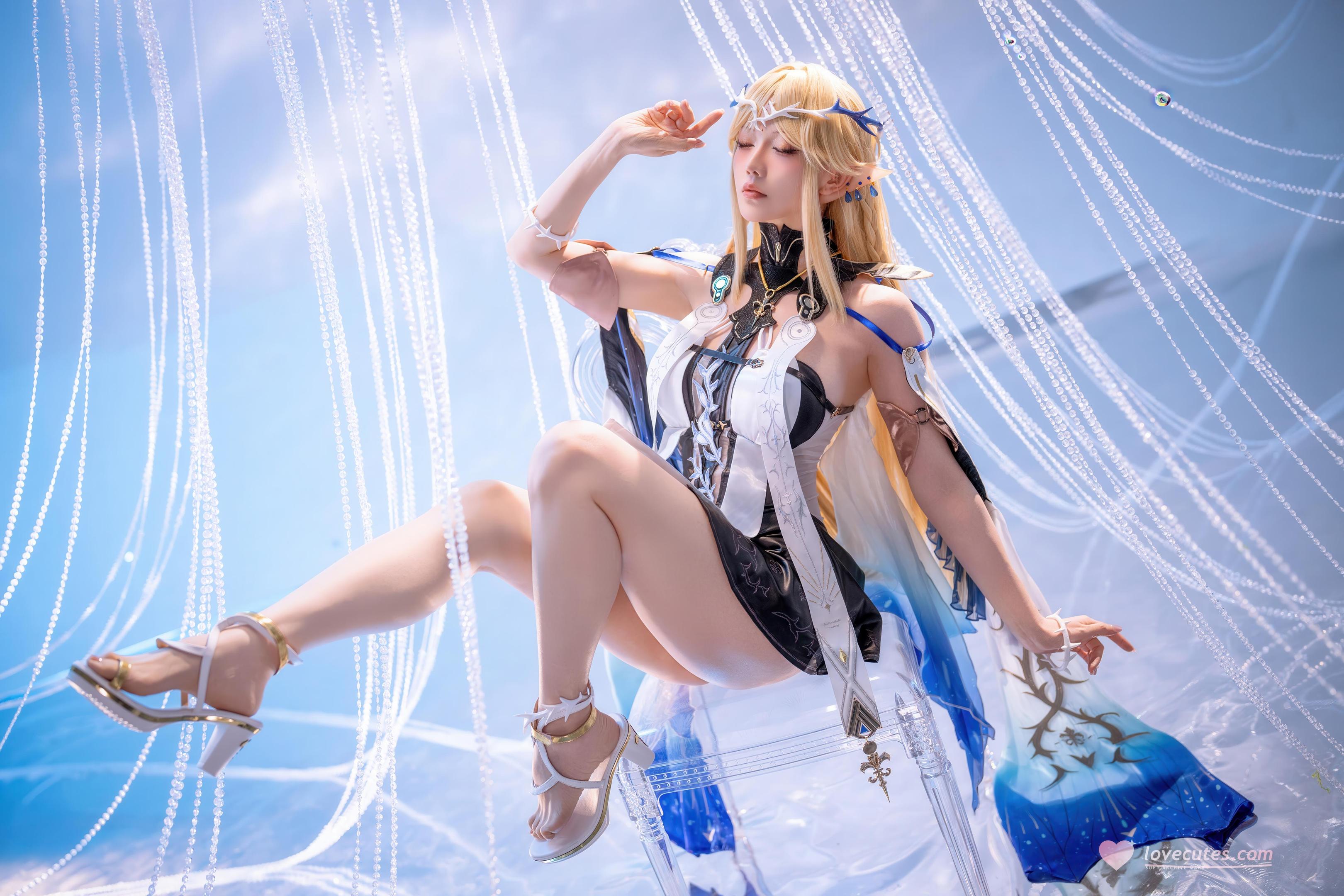 【コスプレ】星之迟迟Hoshilily - 鳴潮カティシア：金髪エルフ耳の青白い衣装、美胸長腿再現 31P