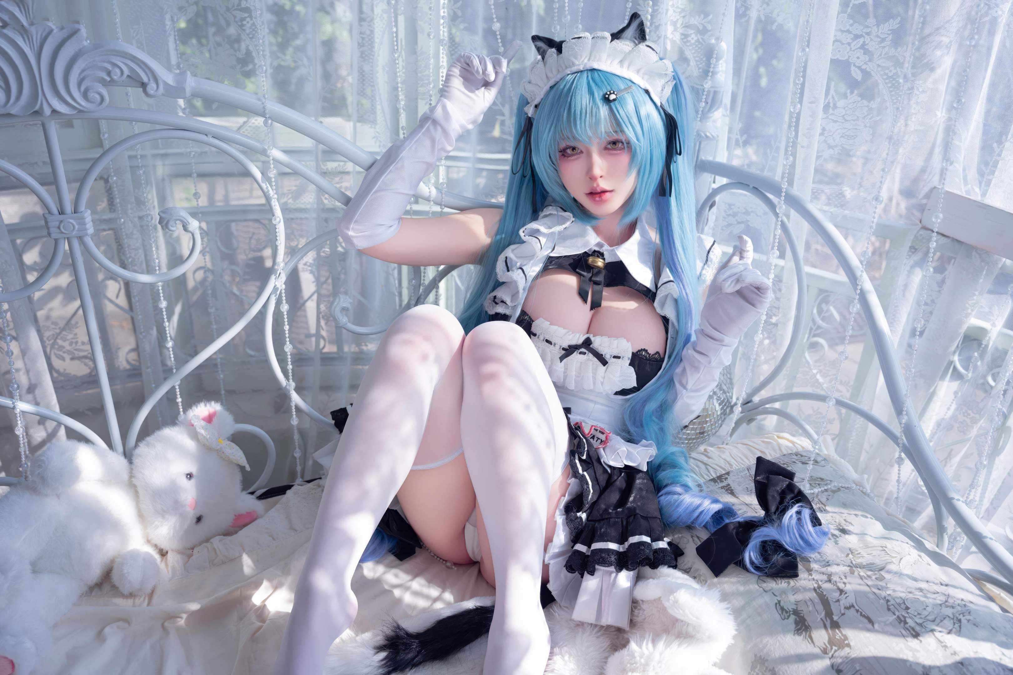 [cosplay] 清水由乃 - Nikke胜利女神 普利瓦蒂：蓝发猫耳女仆 白丝露点还原 85P1V
