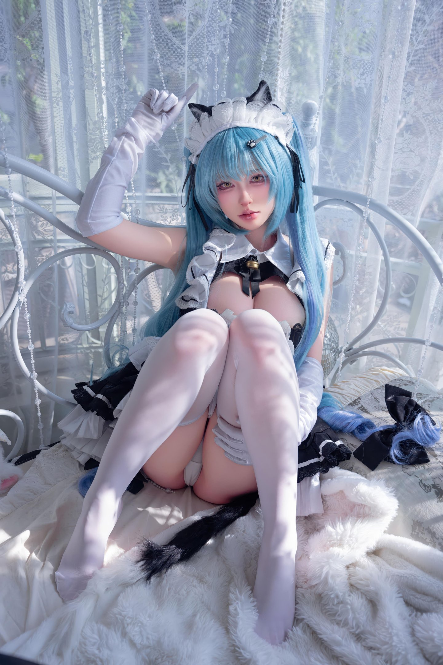 [cosplay] 清水由乃 - Nikke胜利女神 普利瓦蒂：蓝发猫耳女仆 白丝露点还原 85P1V