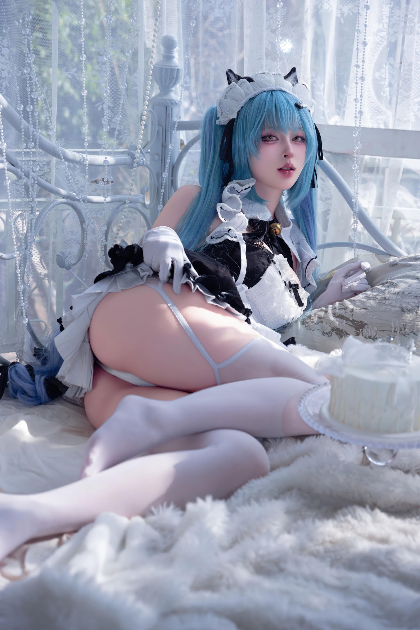 [Cosplay] Shimizu Yuno - Nikke Goddess of Victory Plavati: Blue-Haired Cat-Eared Maid with Sheer Stockings, 85P1V