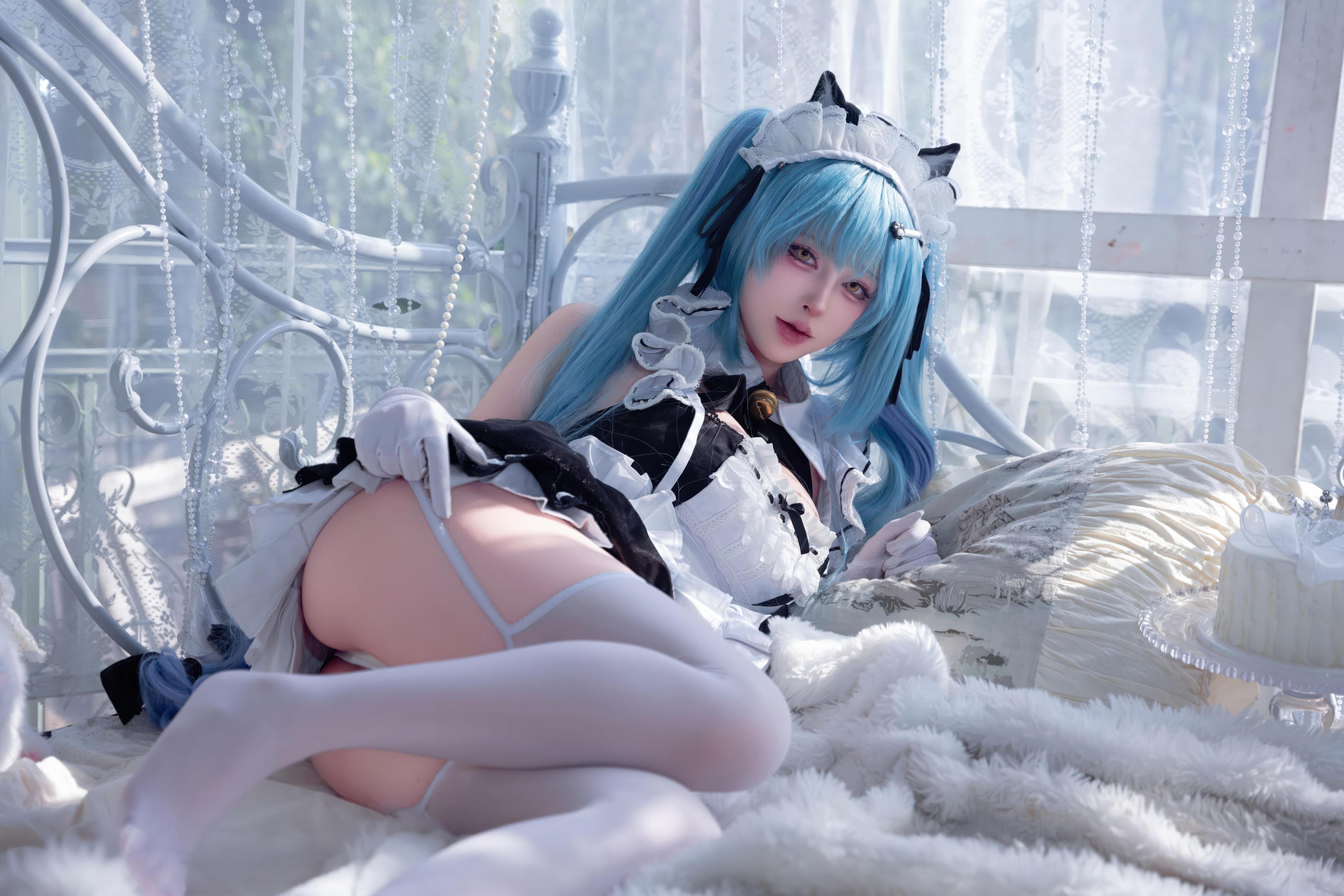 [Cosplay] Shimizu Yuno - Nikke Goddess of Victory Plavati: Blue-Haired Cat-Eared Maid with Sheer Stockings, 85P1V