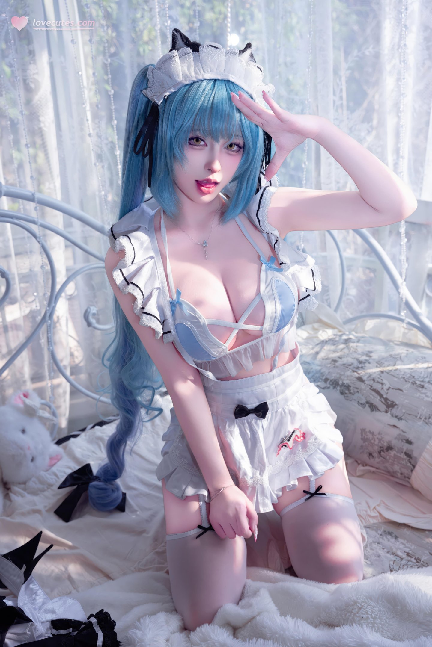 [Cosplay] Shimizu Yuno - Nikke Goddess of Victory Plavati: Blue-Haired Cat-Eared Maid with Sheer Stockings, 85P1V