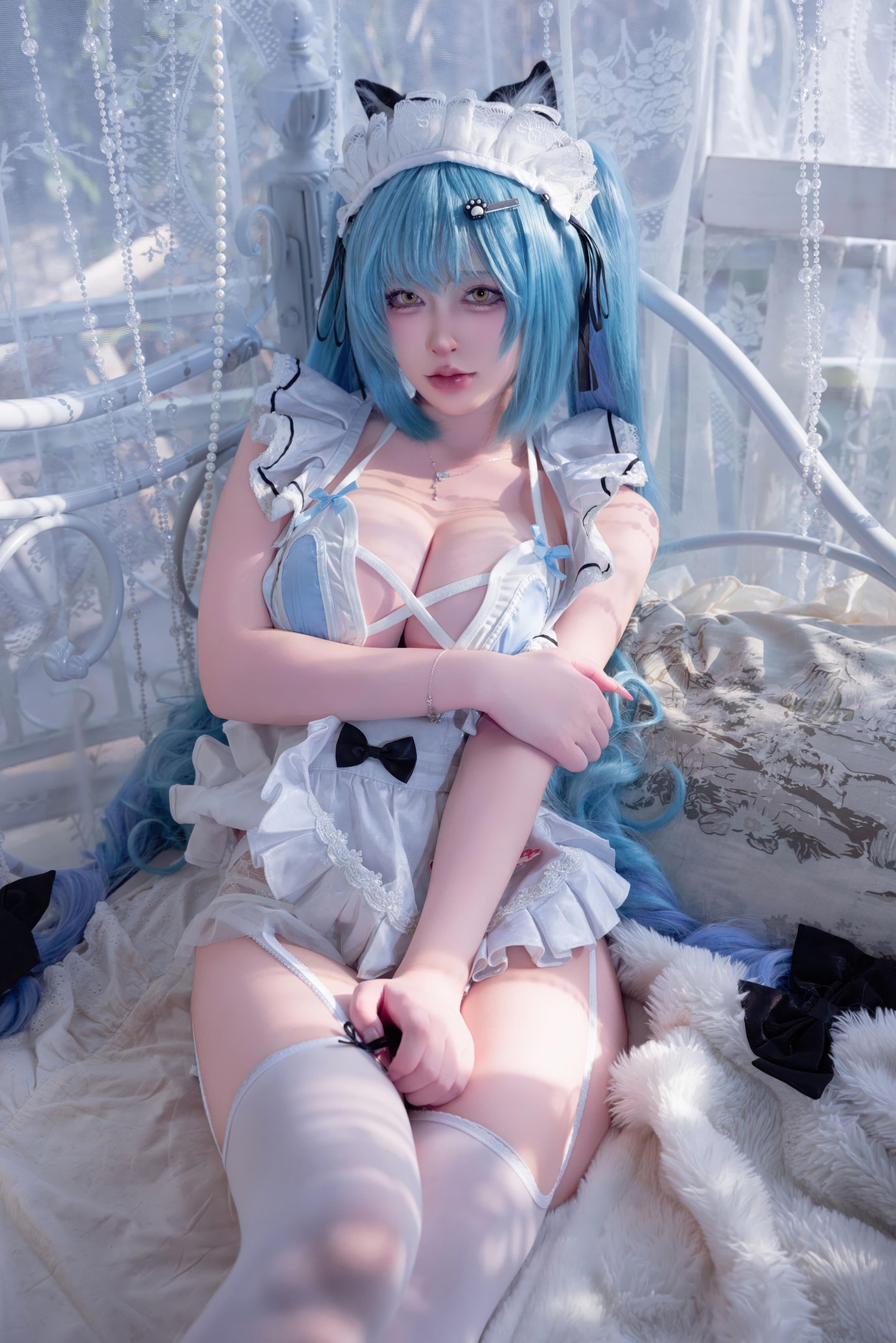 [Cosplay] Shimizu Yuno - Nikke Goddess of Victory Plavati: Blue-Haired Cat-Eared Maid with Sheer Stockings, 85P1V