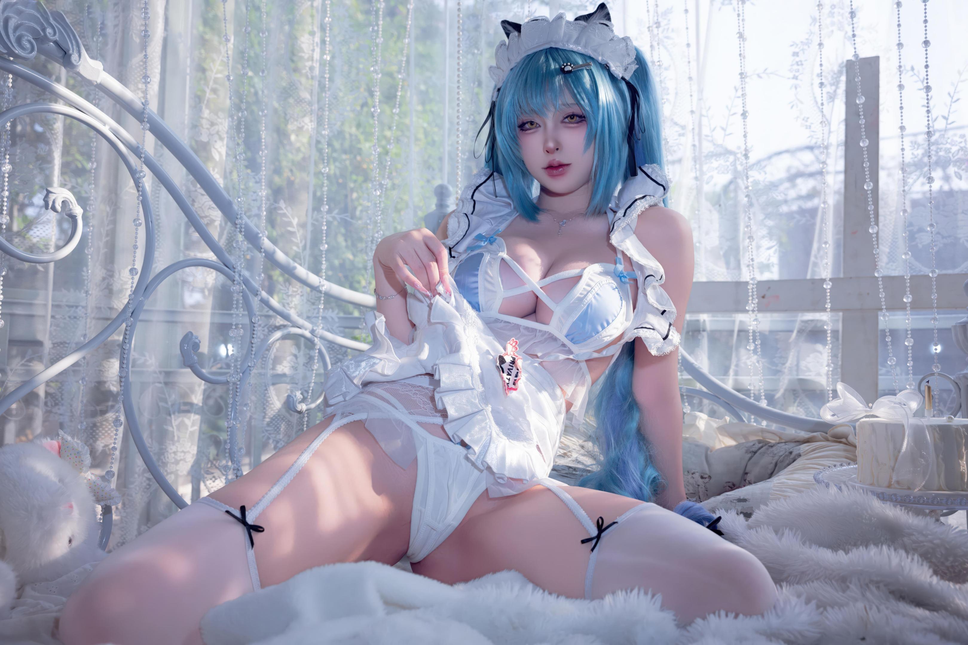 [Cosplay] Shimizu Yuno - Nikke Goddess of Victory Plavati: Blue-Haired Cat-Eared Maid with Sheer Stockings, 85P1V