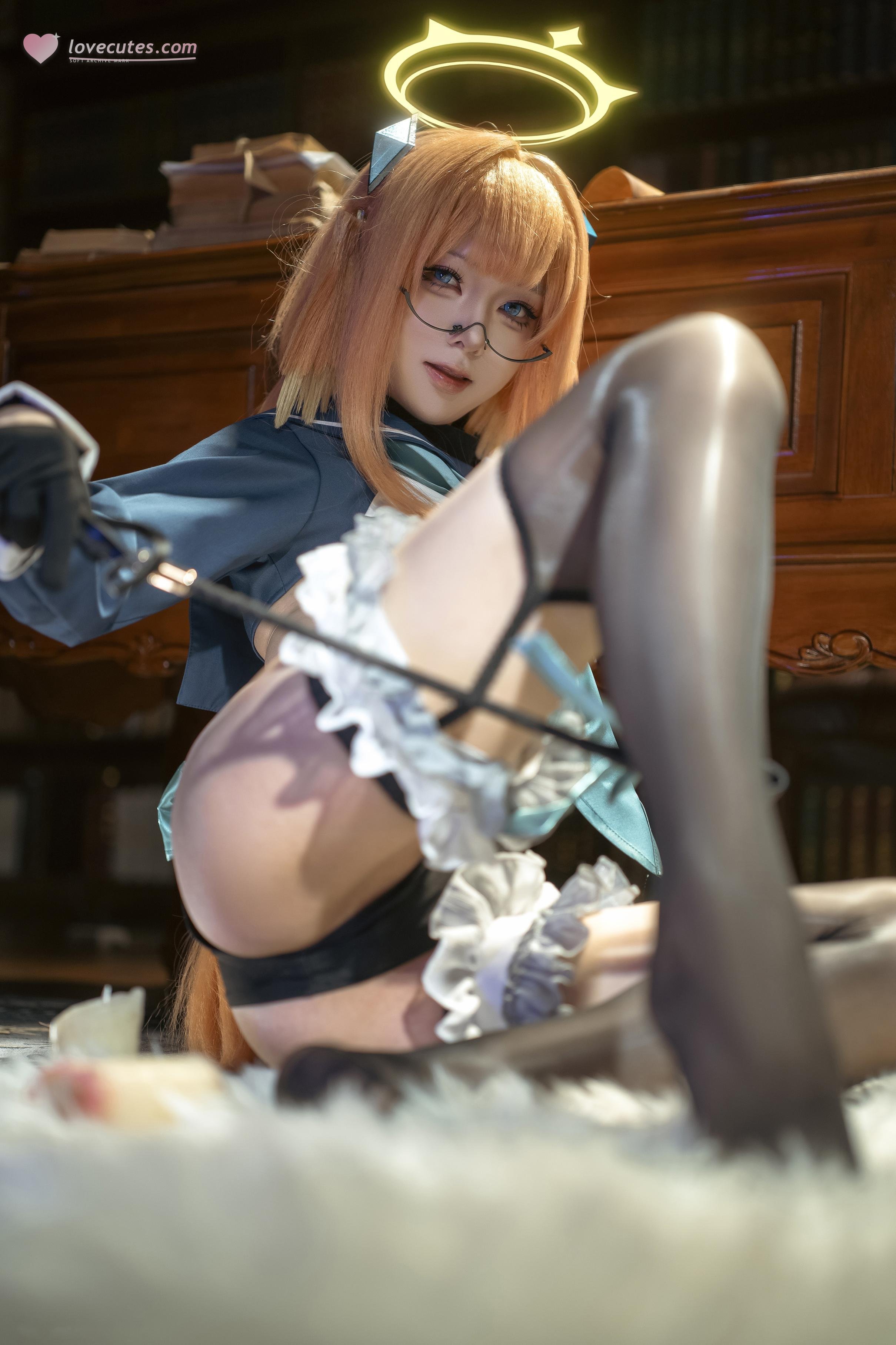 【コスプレ】矢量魚 - 蔚蓝档案 志美子：眼鏡光環図書館 黒スト高スリット露臀再現 50P