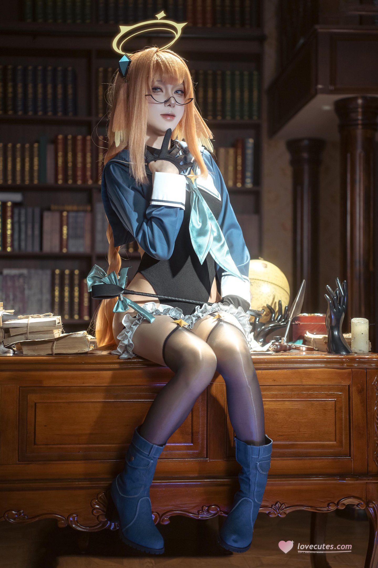 【コスプレ】矢量魚 - 蔚蓝档案 志美子：眼鏡光環図書館 黒スト高スリット露臀再現 50P