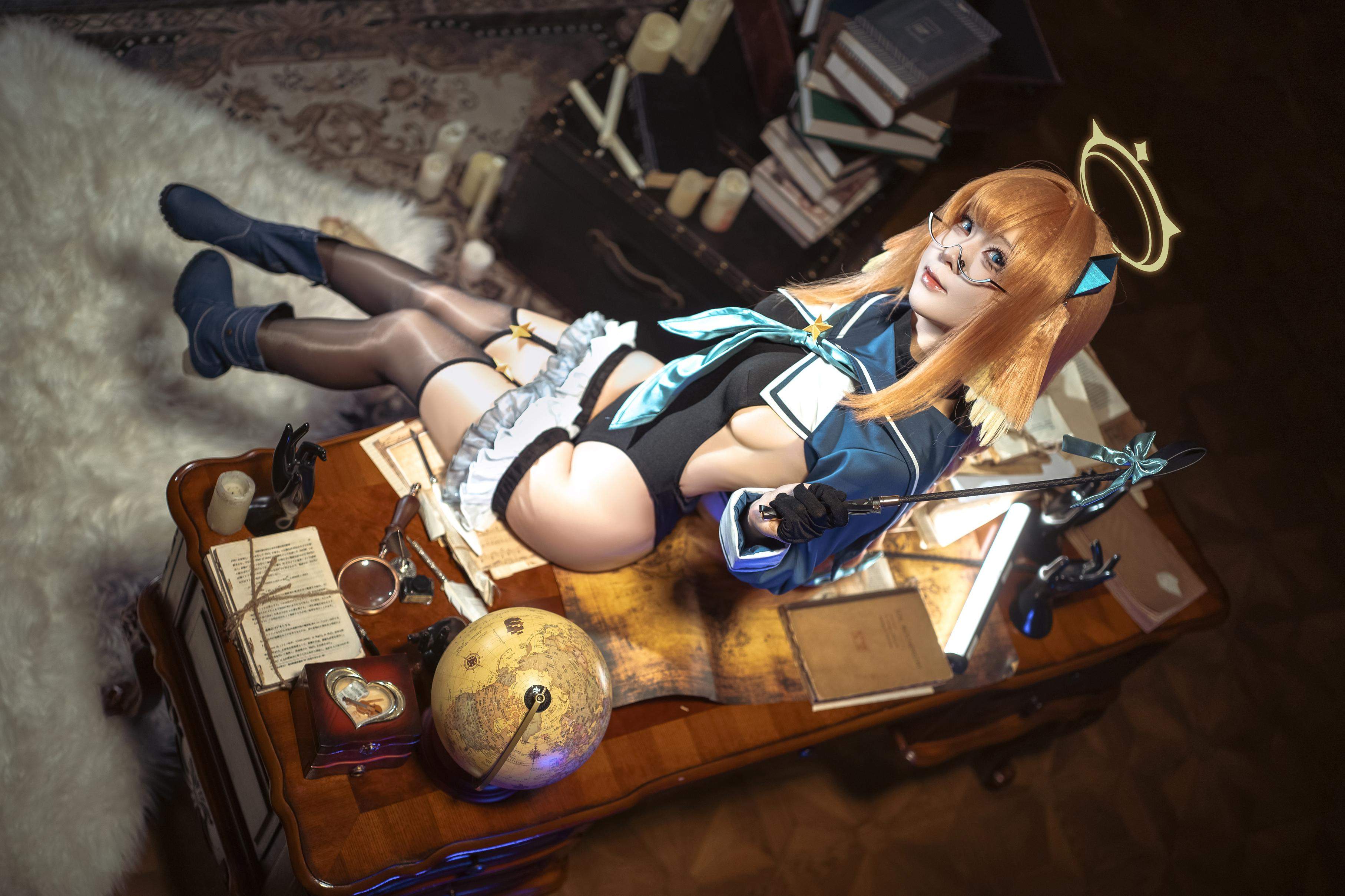【コスプレ】矢量魚 - 蔚蓝档案 志美子：眼鏡光環図書館 黒スト高スリット露臀再現 50P