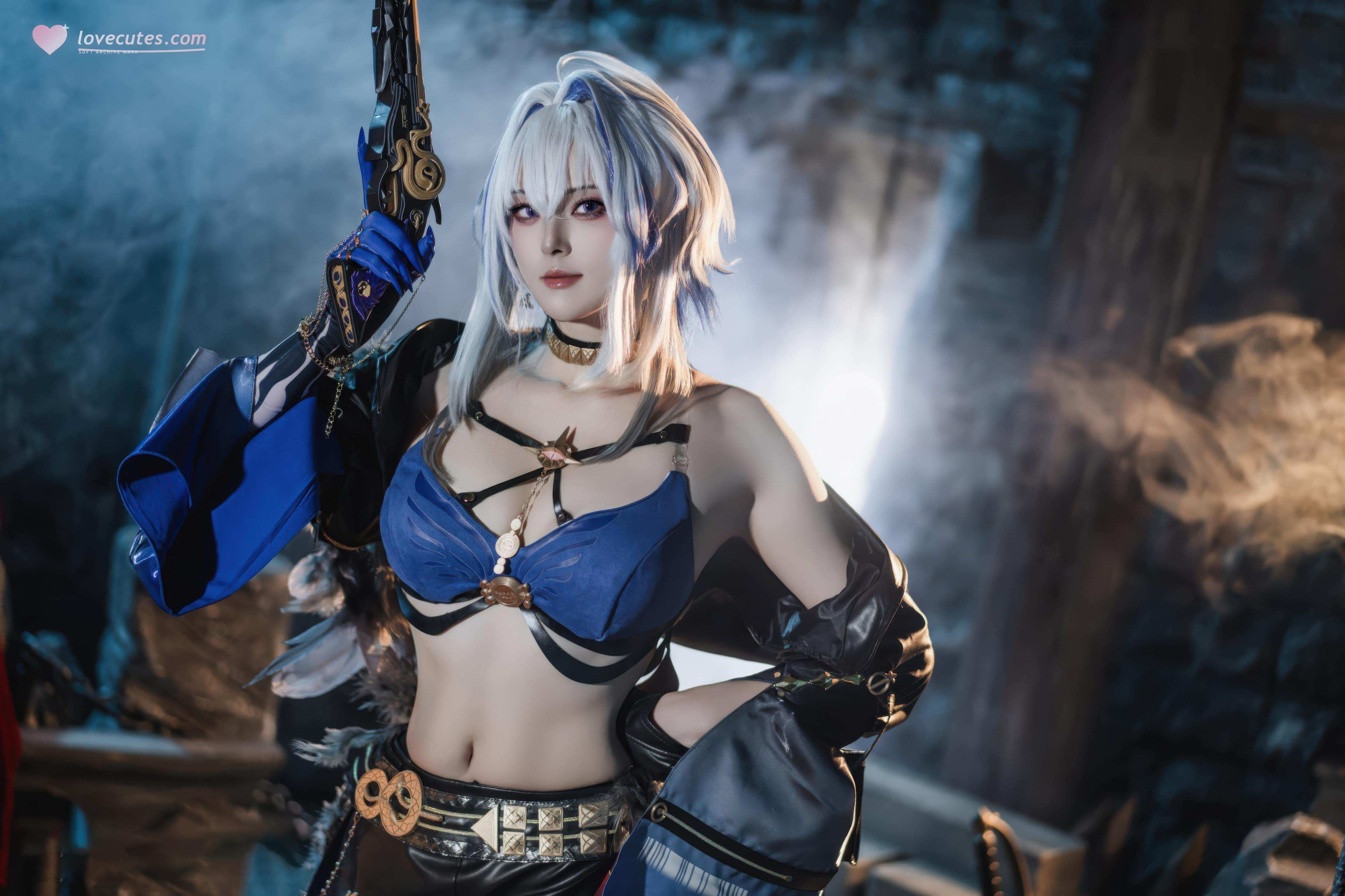 「[コスプレ] 夏夏子 - 鳴潮 嘉贝莉娜：ブルーブラック戦損黒スト高スリット露臀大尺度再現 75P」