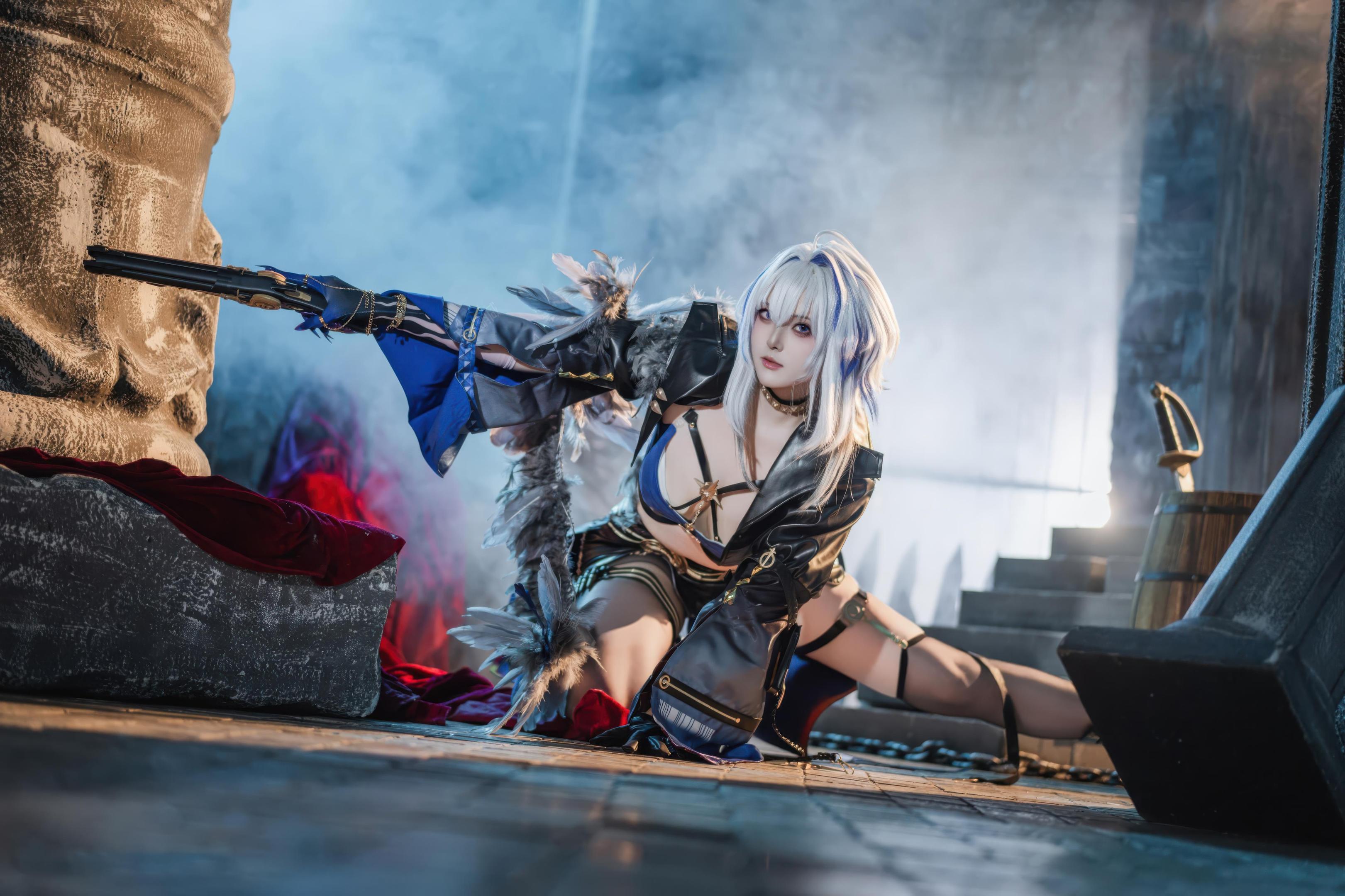 「[コスプレ] 夏夏子 - 鳴潮 嘉贝莉娜：ブルーブラック戦損黒スト高スリット露臀大尺度再現 75P」