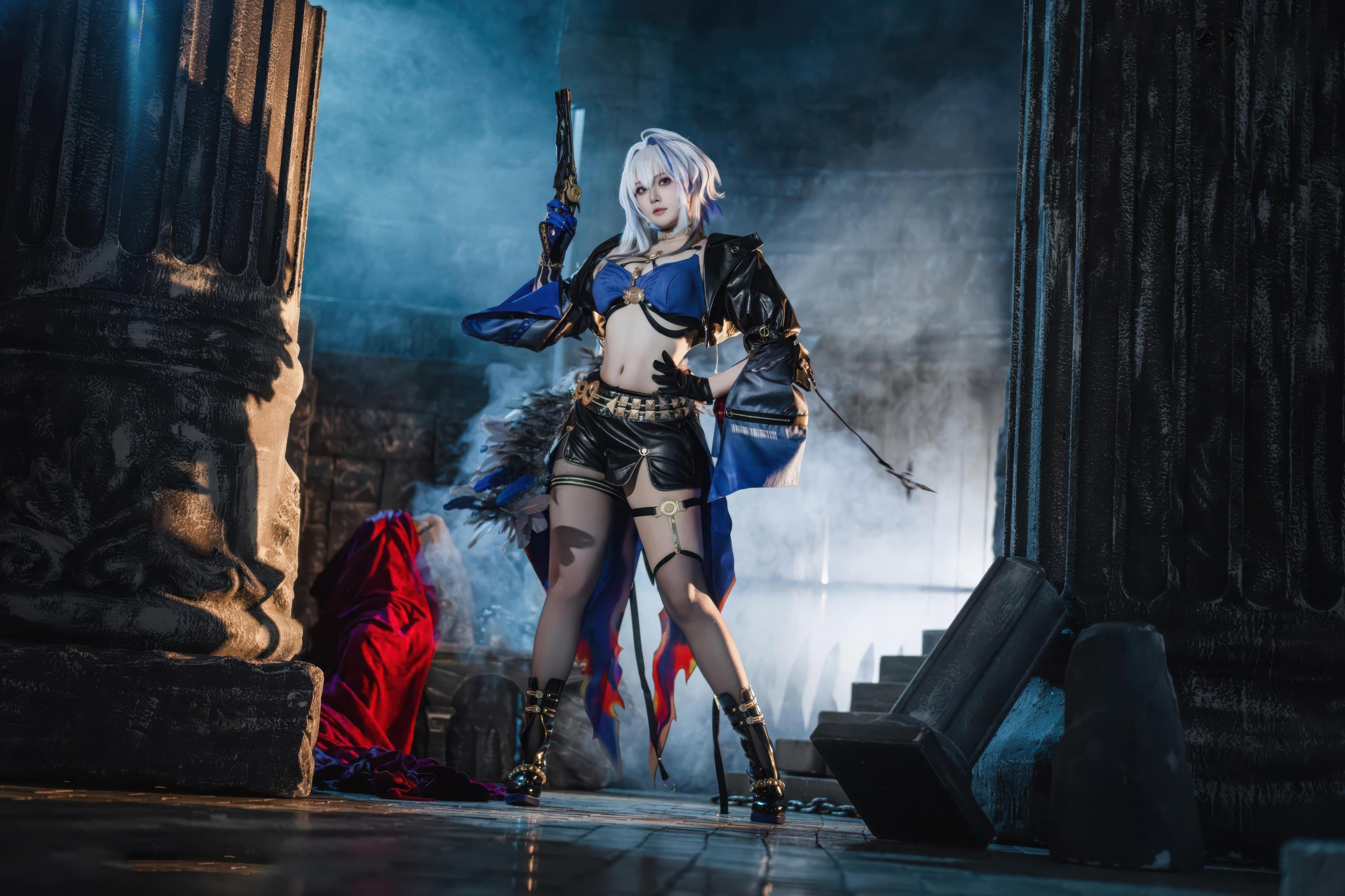 '[cosplay] Natsuko夏夏子 - Ninh Triều Gia Bội Lâm: Đen Xanh Chiến Thương, Tất Đen Cao Đùi Khỏa Thân 75P'
