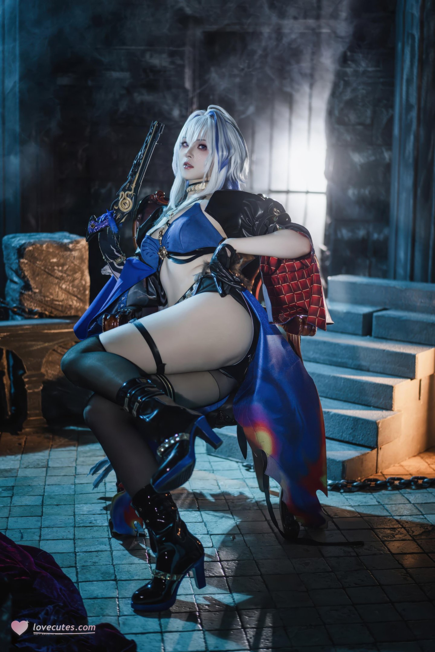 '[cosplay] Natsuko夏夏子 - Ninh Triều Gia Bội Lâm: Đen Xanh Chiến Thương, Tất Đen Cao Đùi Khỏa Thân 75P'