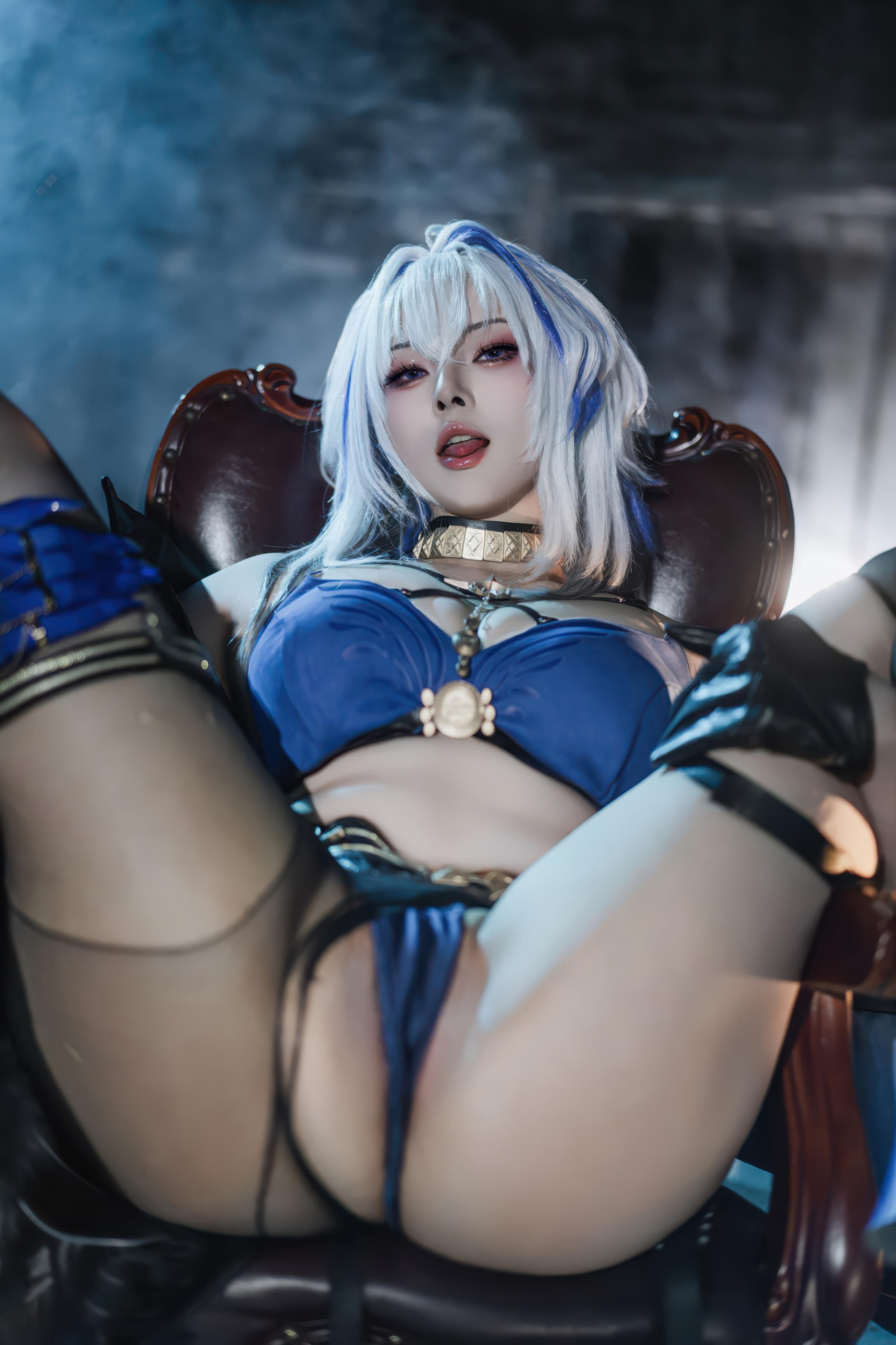 「[コスプレ] 夏夏子 - 鳴潮 嘉贝莉娜：ブルーブラック戦損黒スト高スリット露臀大尺度再現 75P」