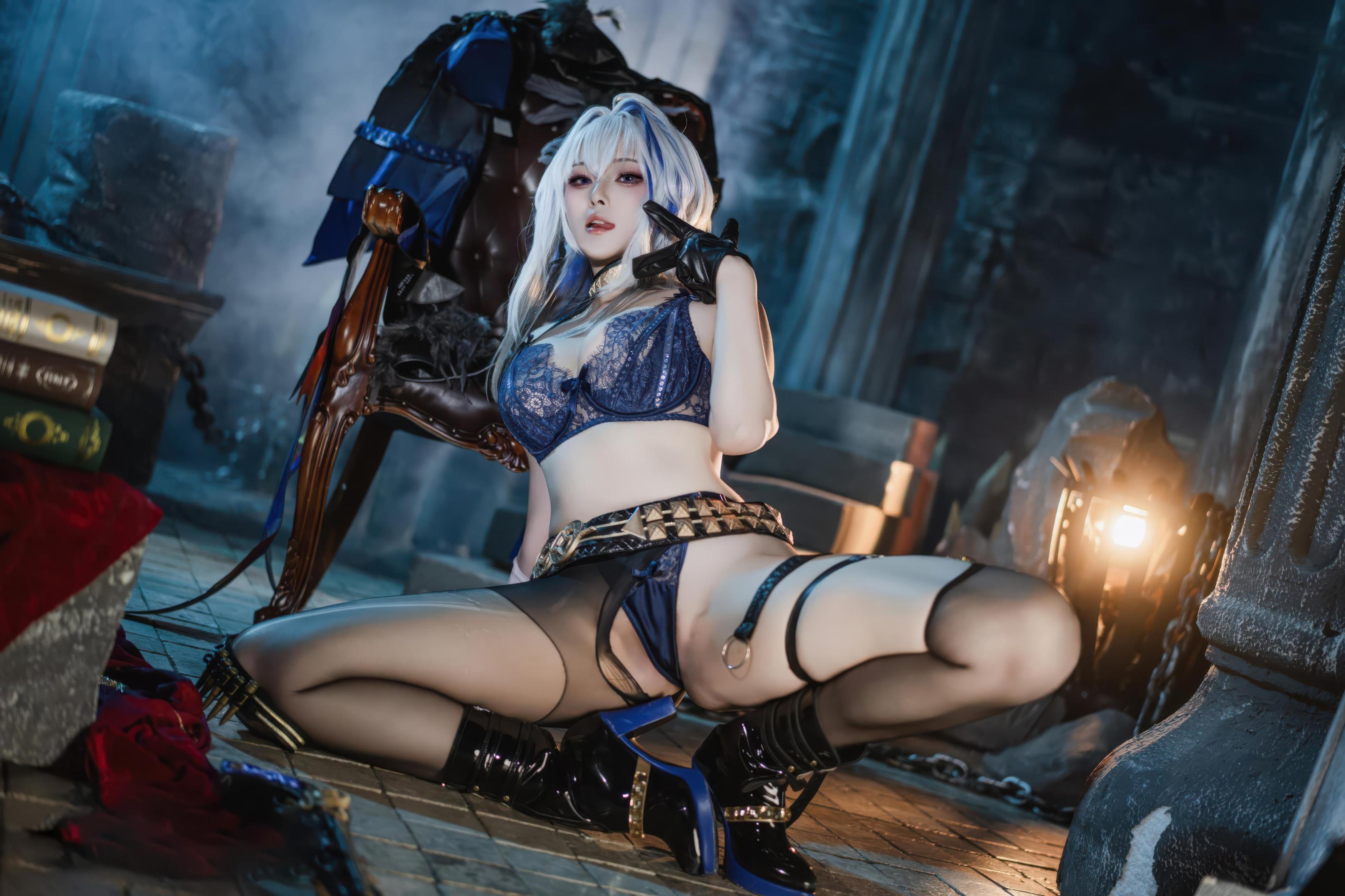 「[コスプレ] 夏夏子 - 鳴潮 嘉贝莉娜：ブルーブラック戦損黒スト高スリット露臀大尺度再現 75P」