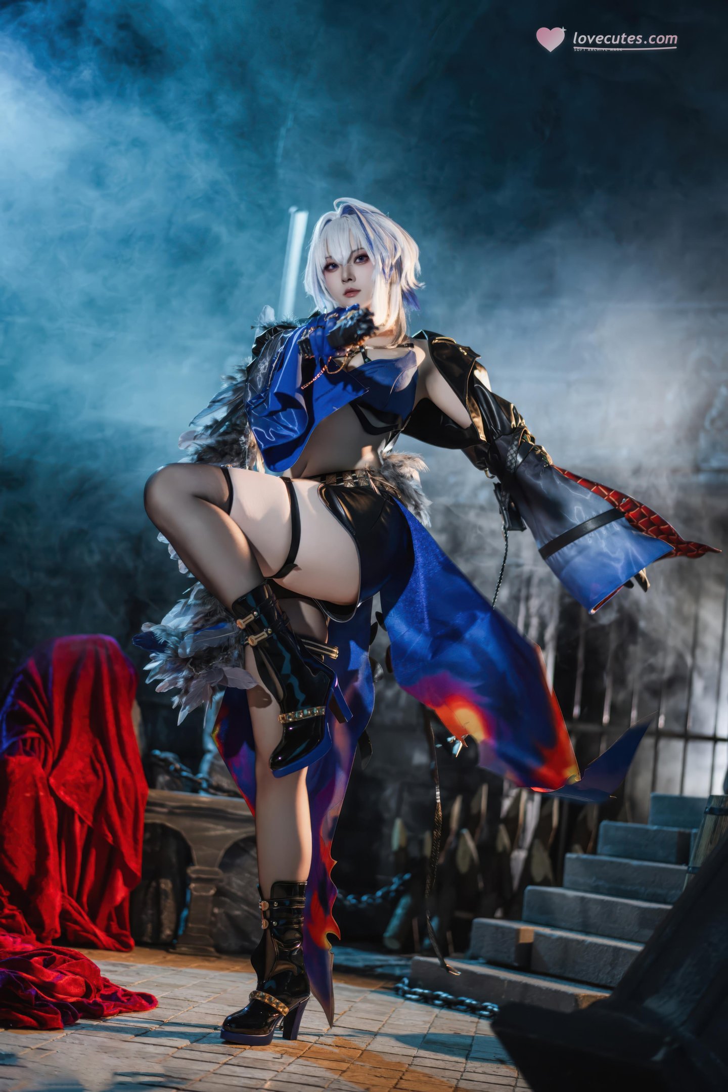 「[コスプレ] 夏夏子 - 鳴潮 嘉贝莉娜：ブルーブラック戦損黒スト高スリット露臀大尺度再現 75P」