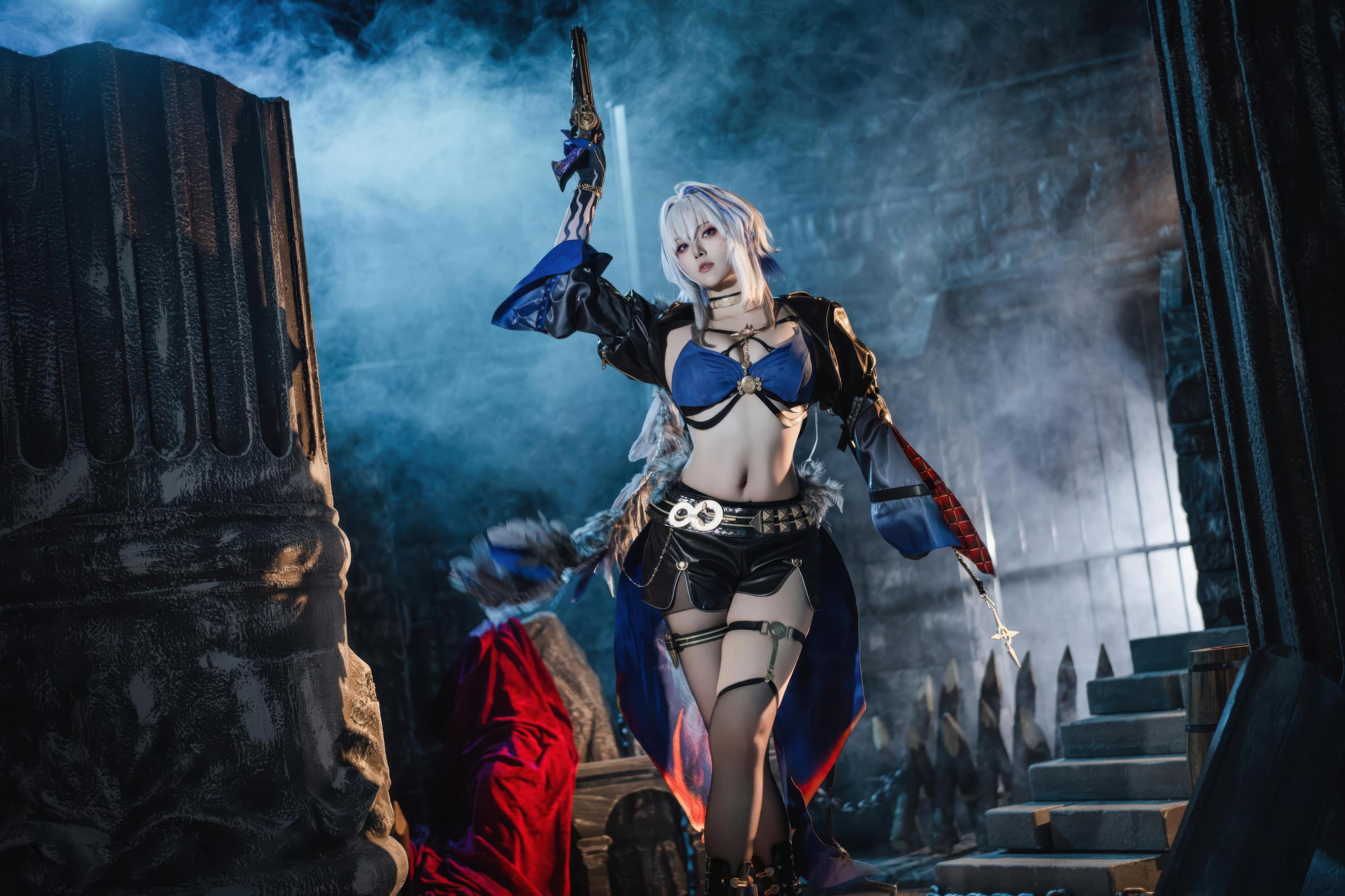 「[コスプレ] 夏夏子 - 鳴潮 嘉贝莉娜：ブルーブラック戦損黒スト高スリット露臀大尺度再現 75P」