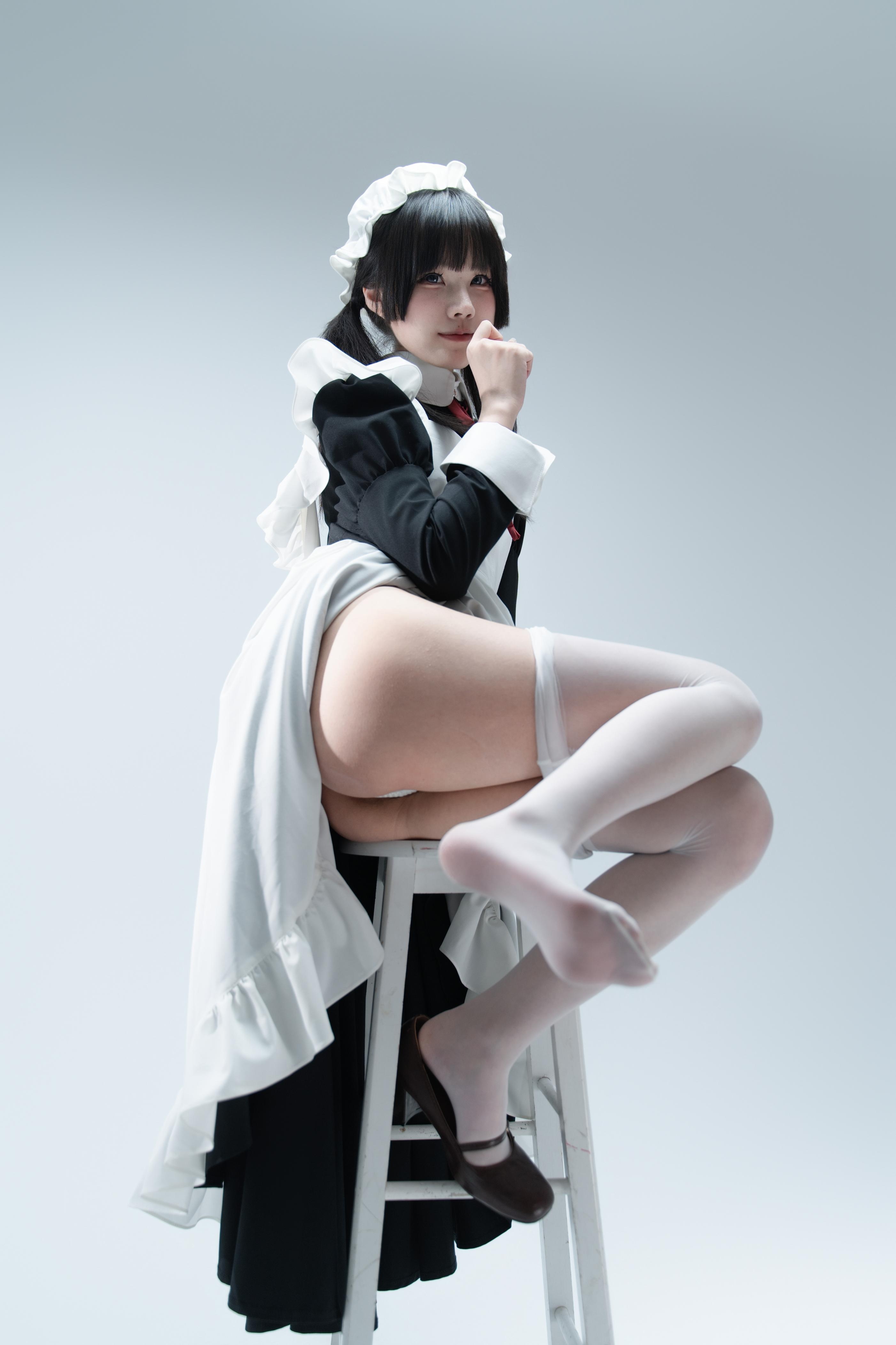 [Photos] Nagi Shimizu - Tsundere Maid's Guide: Black Twin-Tail Maid Outfit, Stunning Legs, 106P