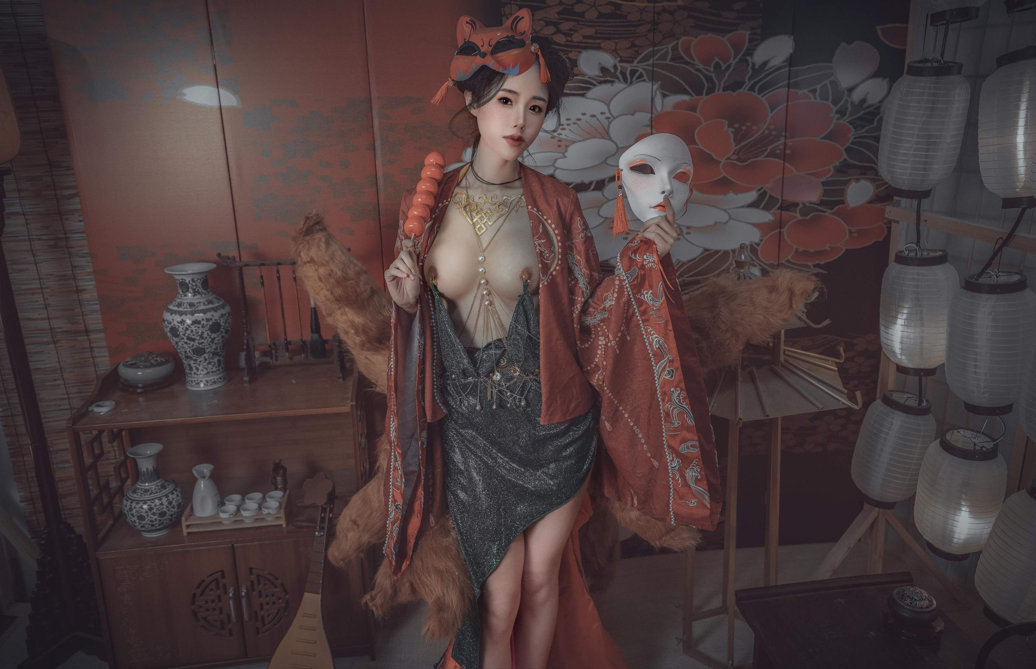 [写真] チタン合金TiTi - 青丘赤狐：古風な狐系露肩低胸 美脚美胸 64P