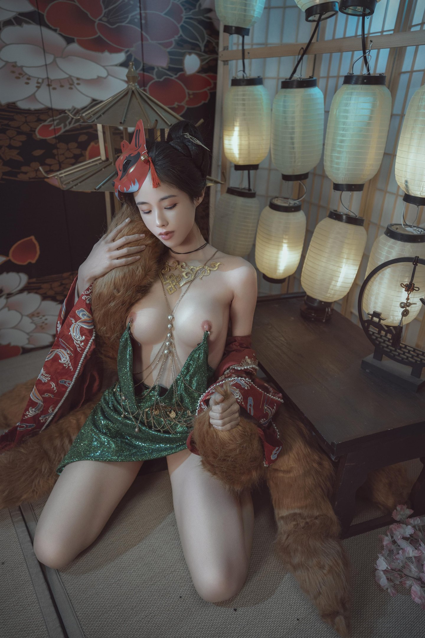 [写真] チタン合金TiTi - 青丘赤狐：古風な狐系露肩低胸 美脚美胸 64P