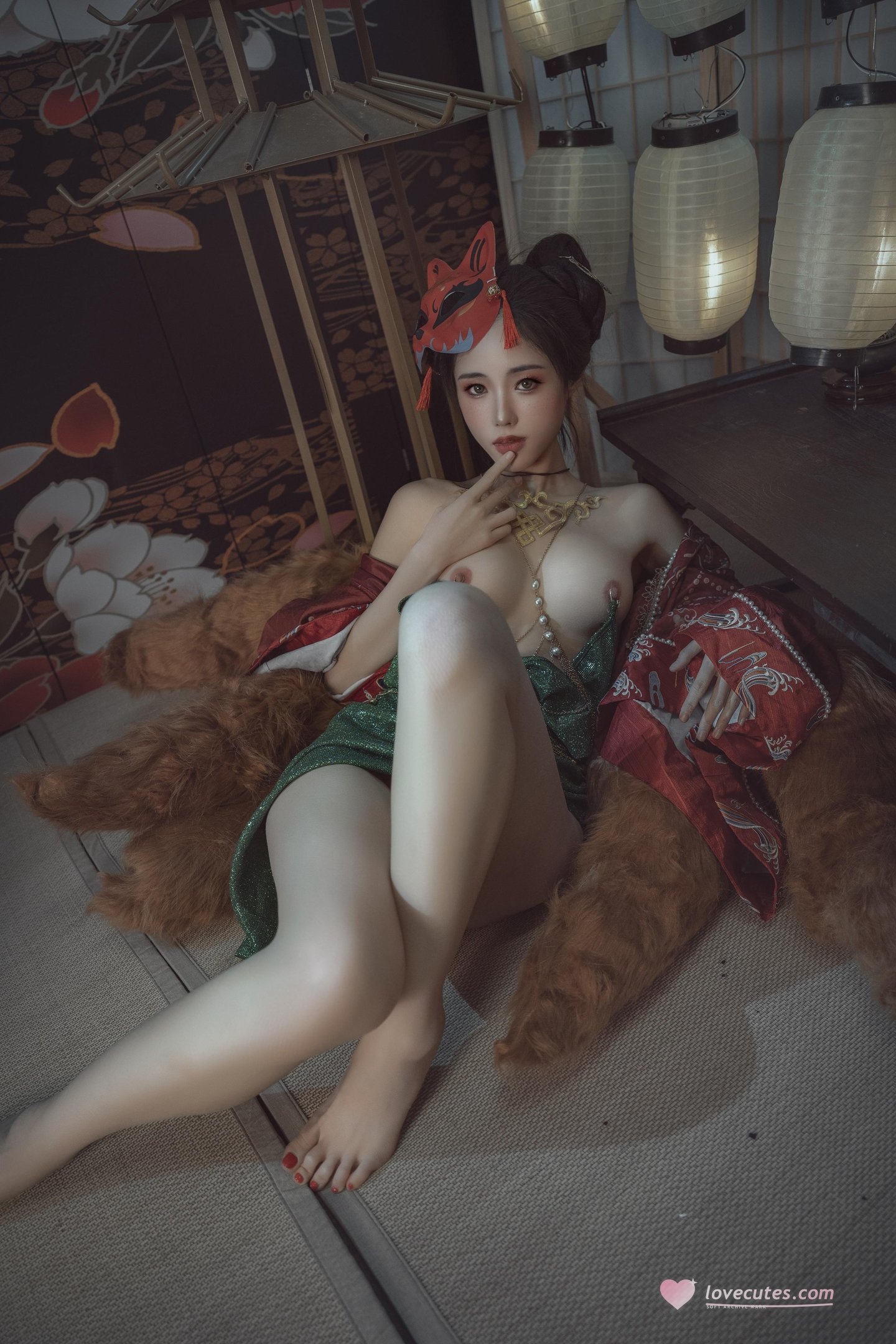 [Ảnh] Titanium TiTi - Thanh Khâu Xích Hồ: Phong Cách Cổ Điển, Để Vai, Thấp Ngực, Chân Dài, Ngực Đẹp 64P