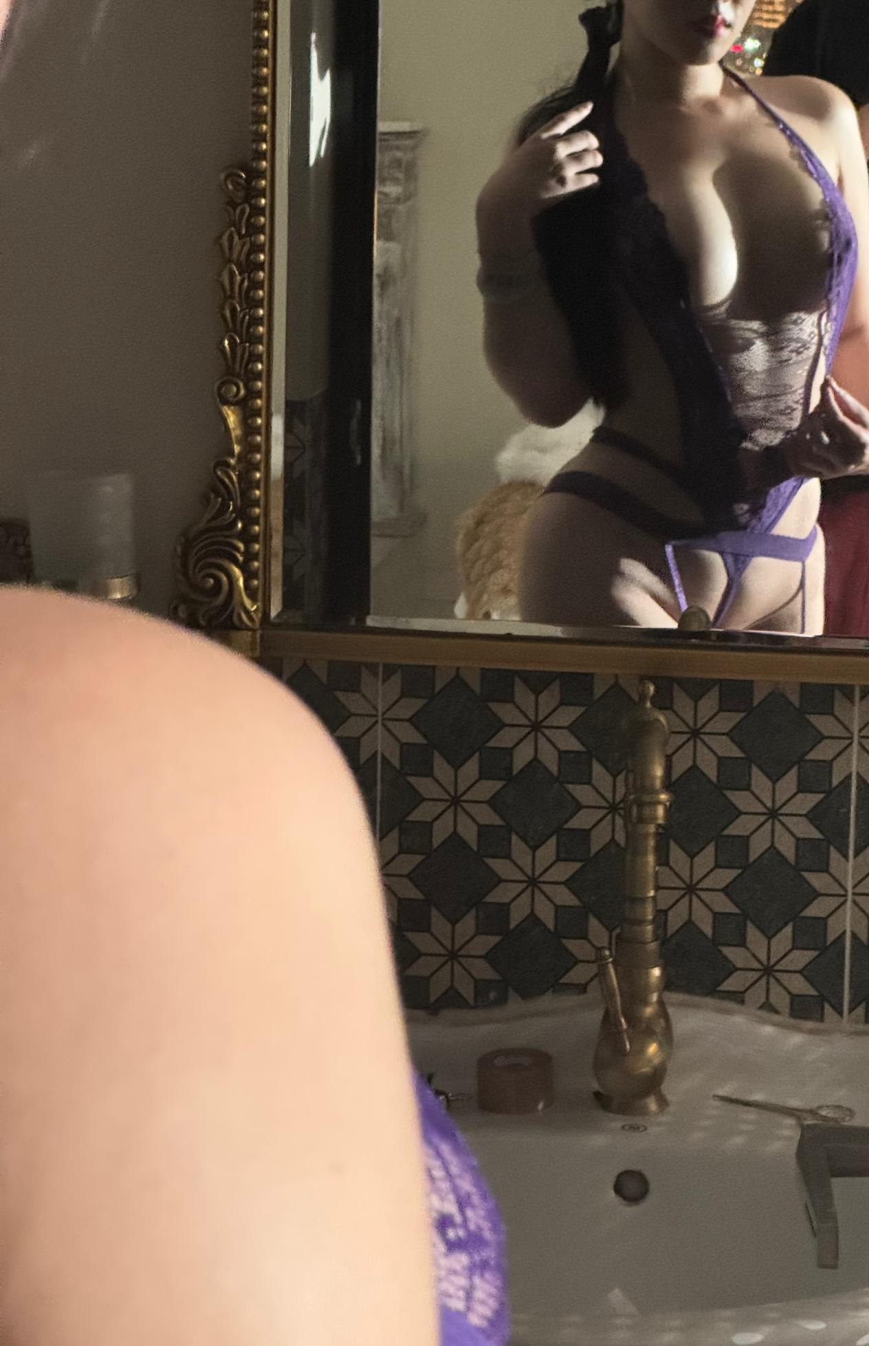 [私房] チタン合金TiTi - 紫色ランジェリー：紫のレース下着 美脚ヒップ 34P1V