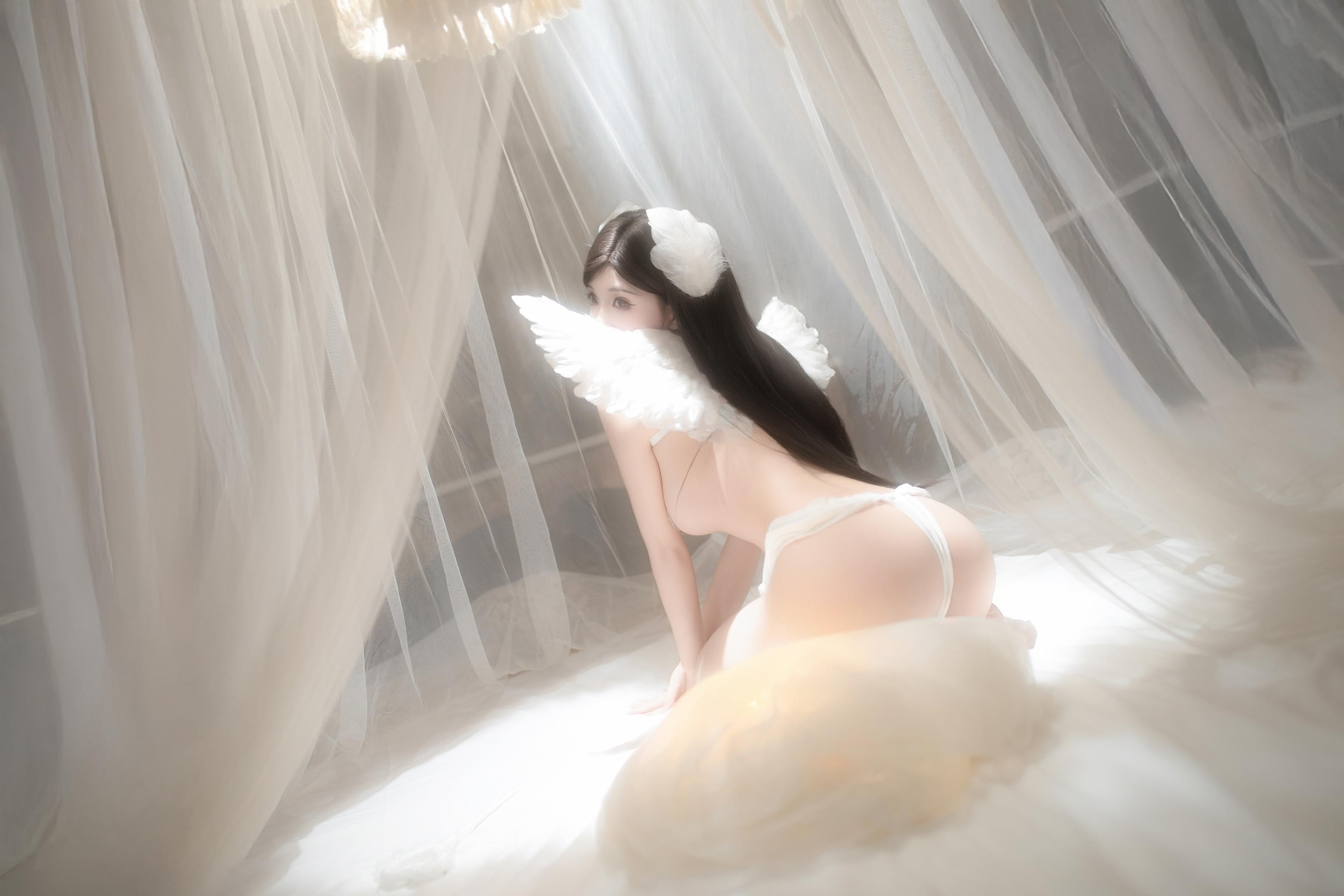 [私房] Bangni邦尼 - 天使：白色レースの下着と天使の翼 白虎の美脚 81P4V