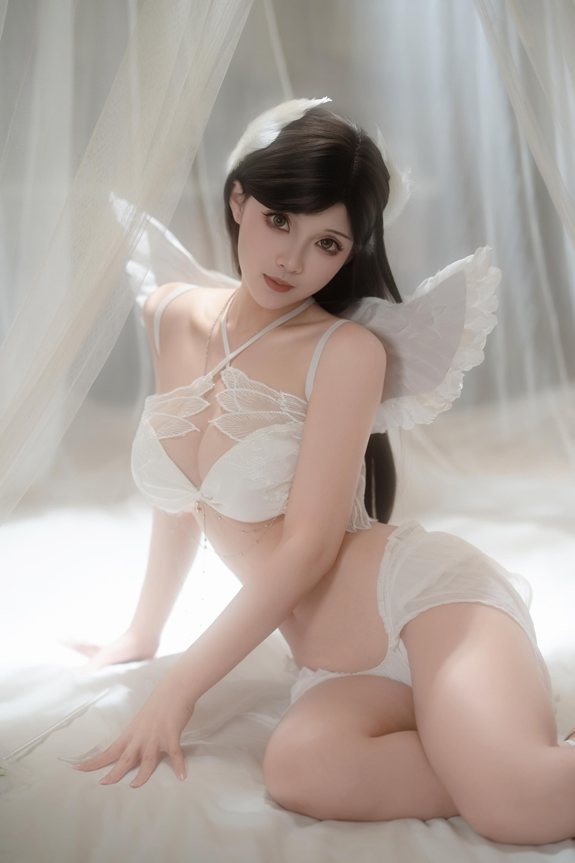 [私房] Bangni邦尼 - 天使：白色レースの下着と天使の翼 白虎の美脚 81P4V