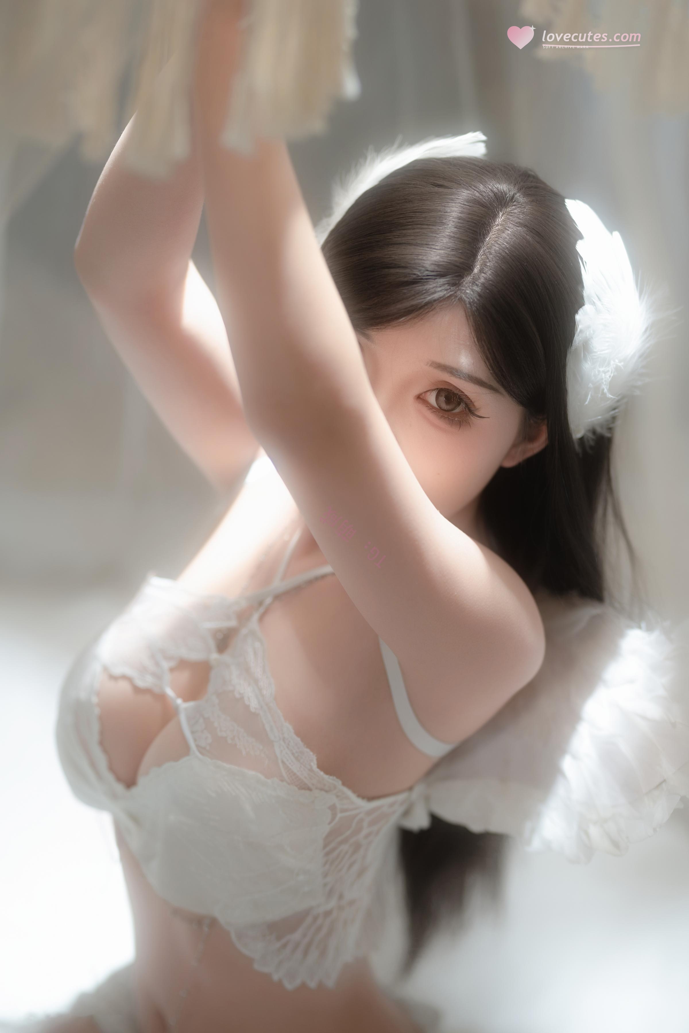 [私房] Bangni邦尼 - 天使：白色レースの下着と天使の翼 白虎の美脚 81P4V