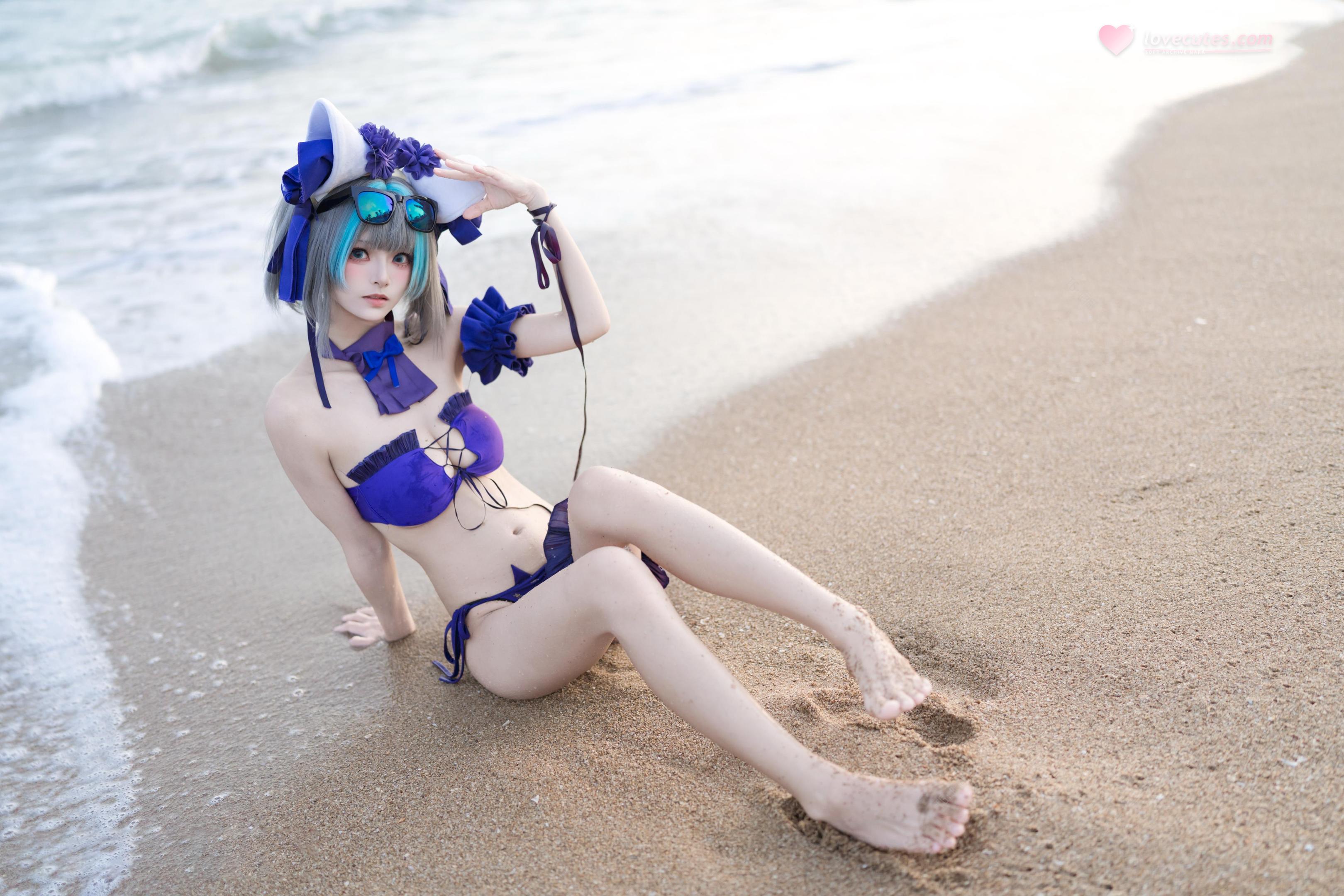 [Cosplay] Jiuqi Miao - Azur Lane Cheshire Swimsuit: Beach Bikini with Stunning Legs and Curves 26P