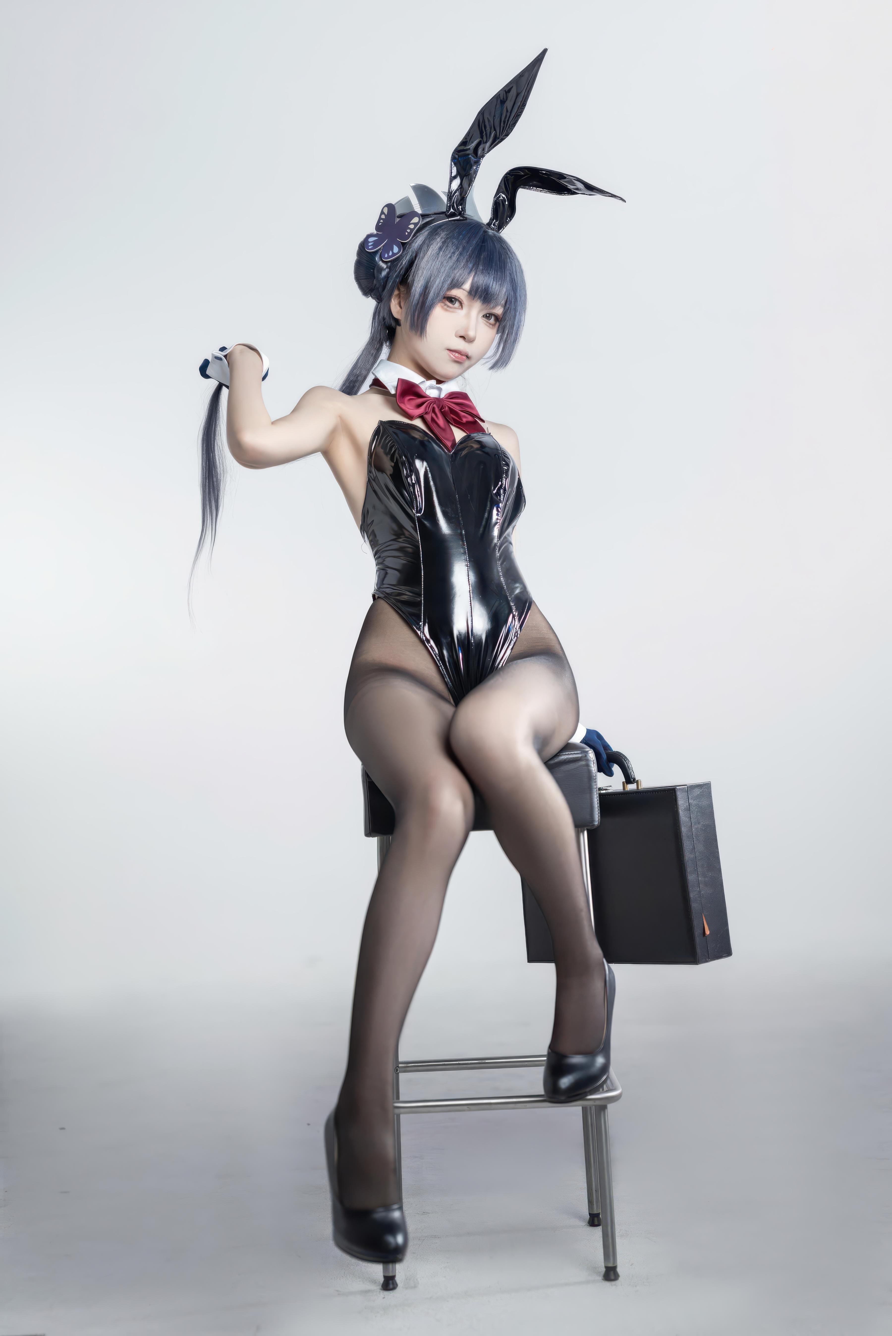 [costume play] 矢量魚 - 妃咲兔女郎：黒スト高ヒールのウサギ娘、魅惑のヒップと美胸 28P