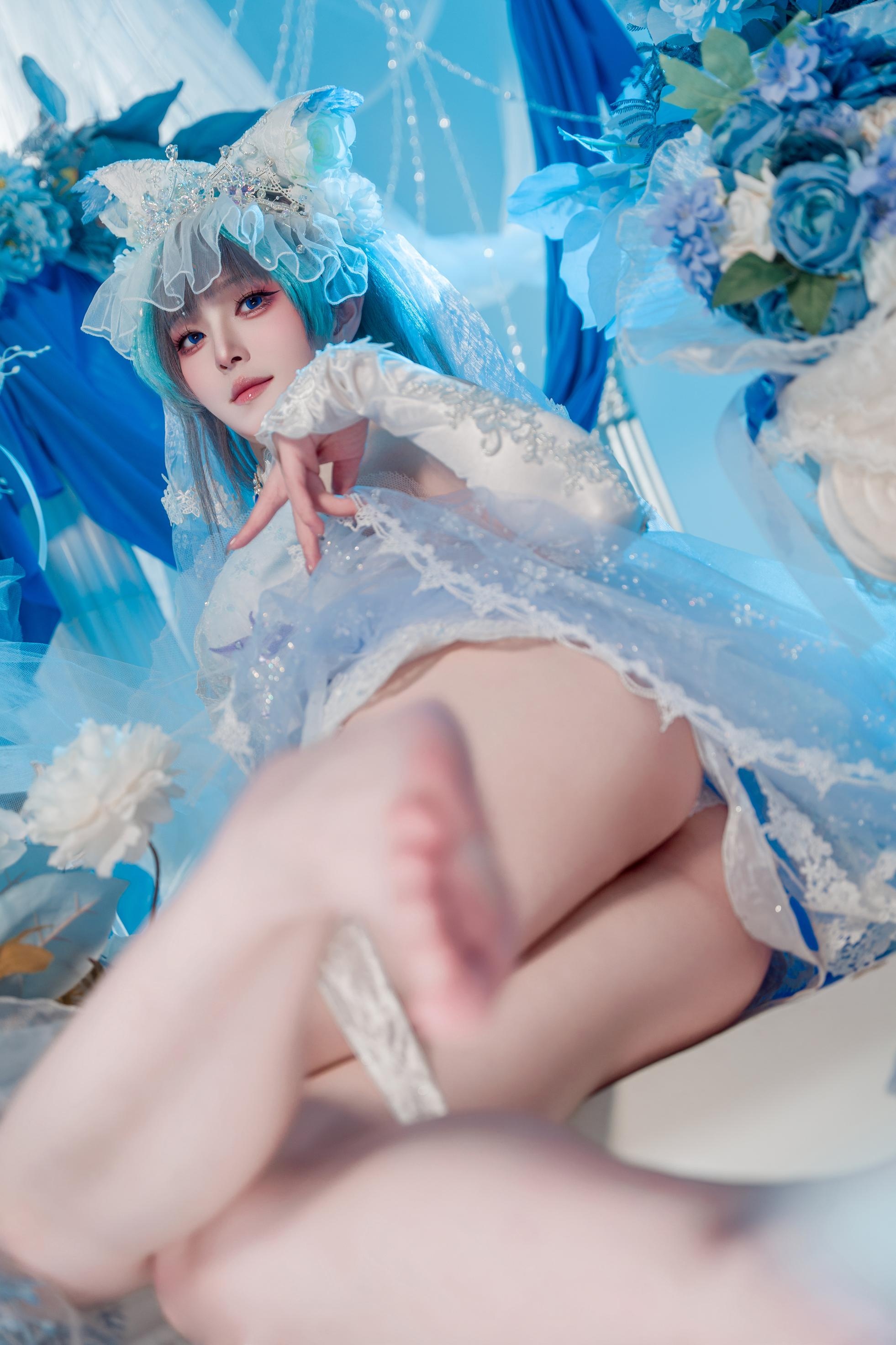 [cosplay] Natsuko夏夏子 - 碧藍航線 柴郡婚紗：白色婚紗蕾絲內衣 巨乳美腿 70P