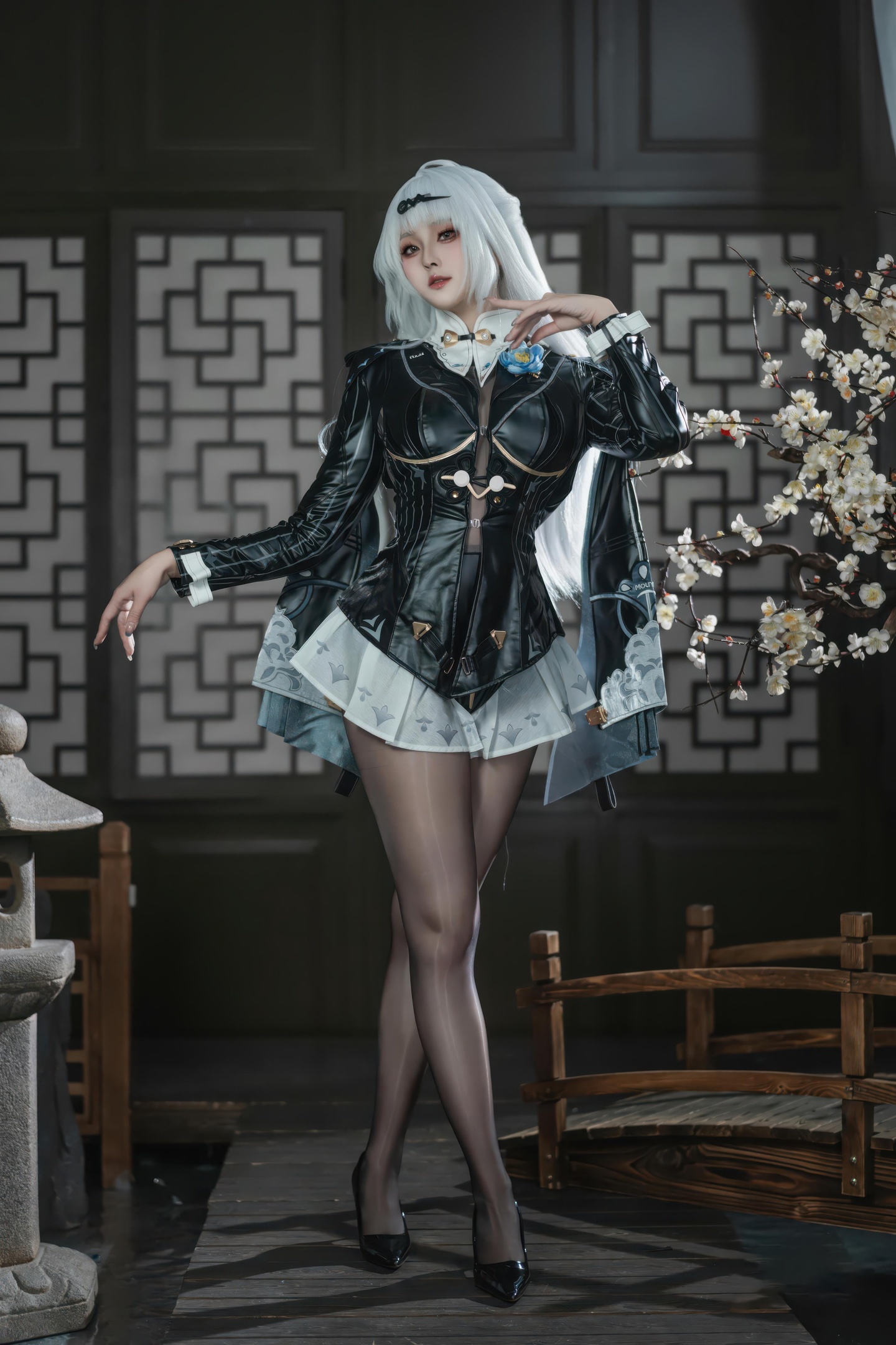 【コスプレ】夏子 - 绝区零 仪玄：黒スト高ヒールタイトスーツ 美脚ヒップ露出 87P