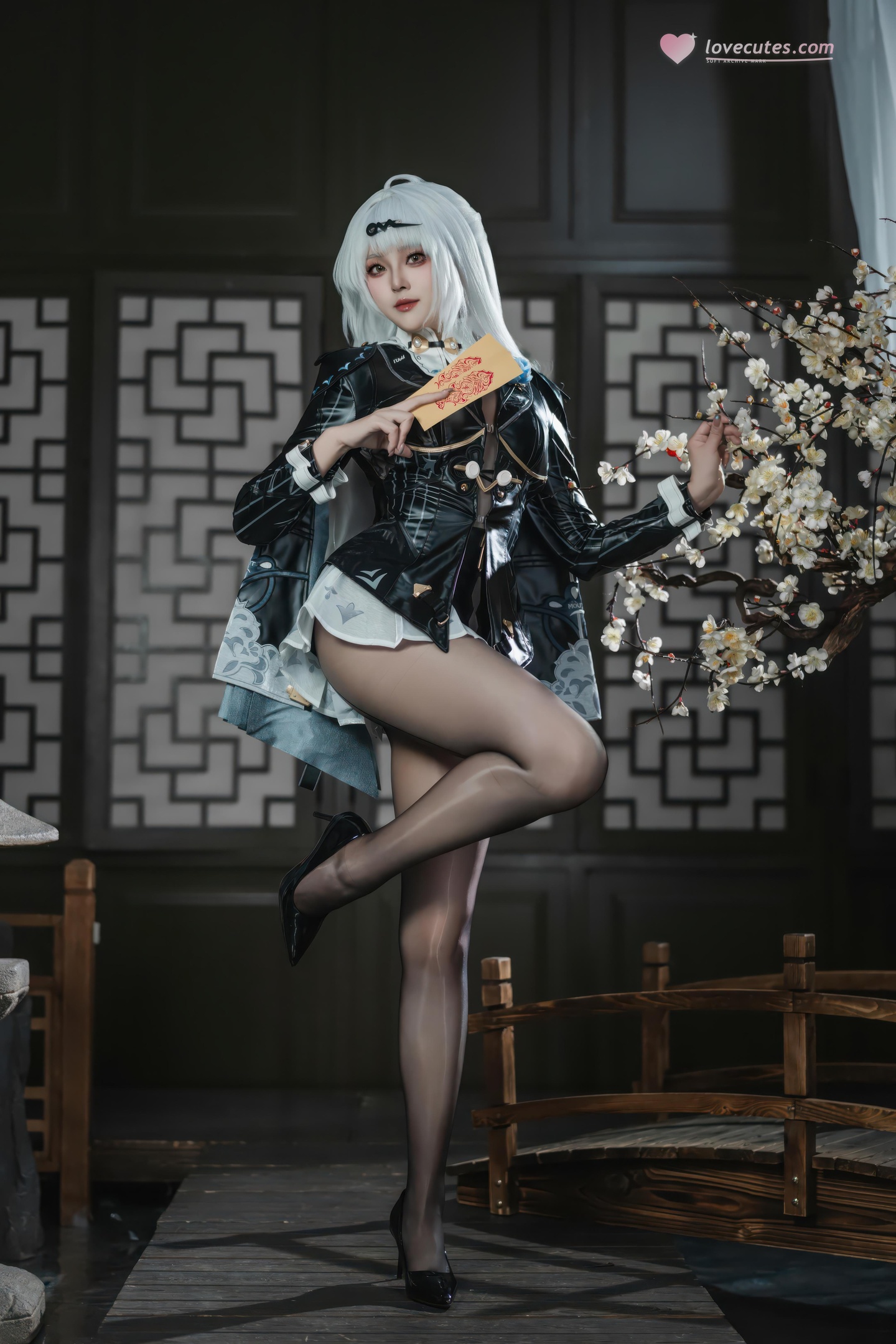 【コスプレ】夏子 - 绝区零 仪玄：黒スト高ヒールタイトスーツ 美脚ヒップ露出 87P
