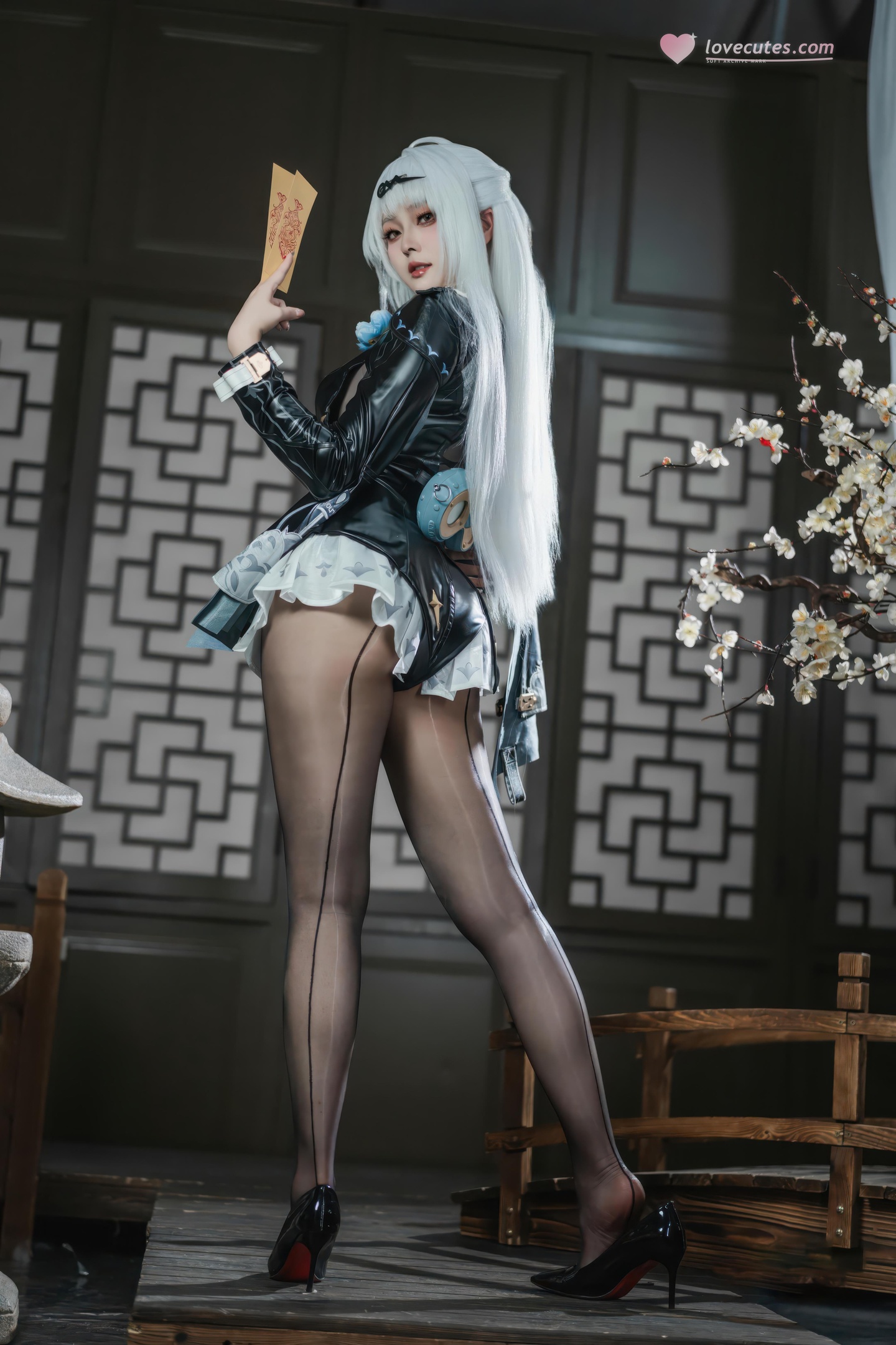 【コスプレ】夏子 - 绝区零 仪玄：黒スト高ヒールタイトスーツ 美脚ヒップ露出 87P