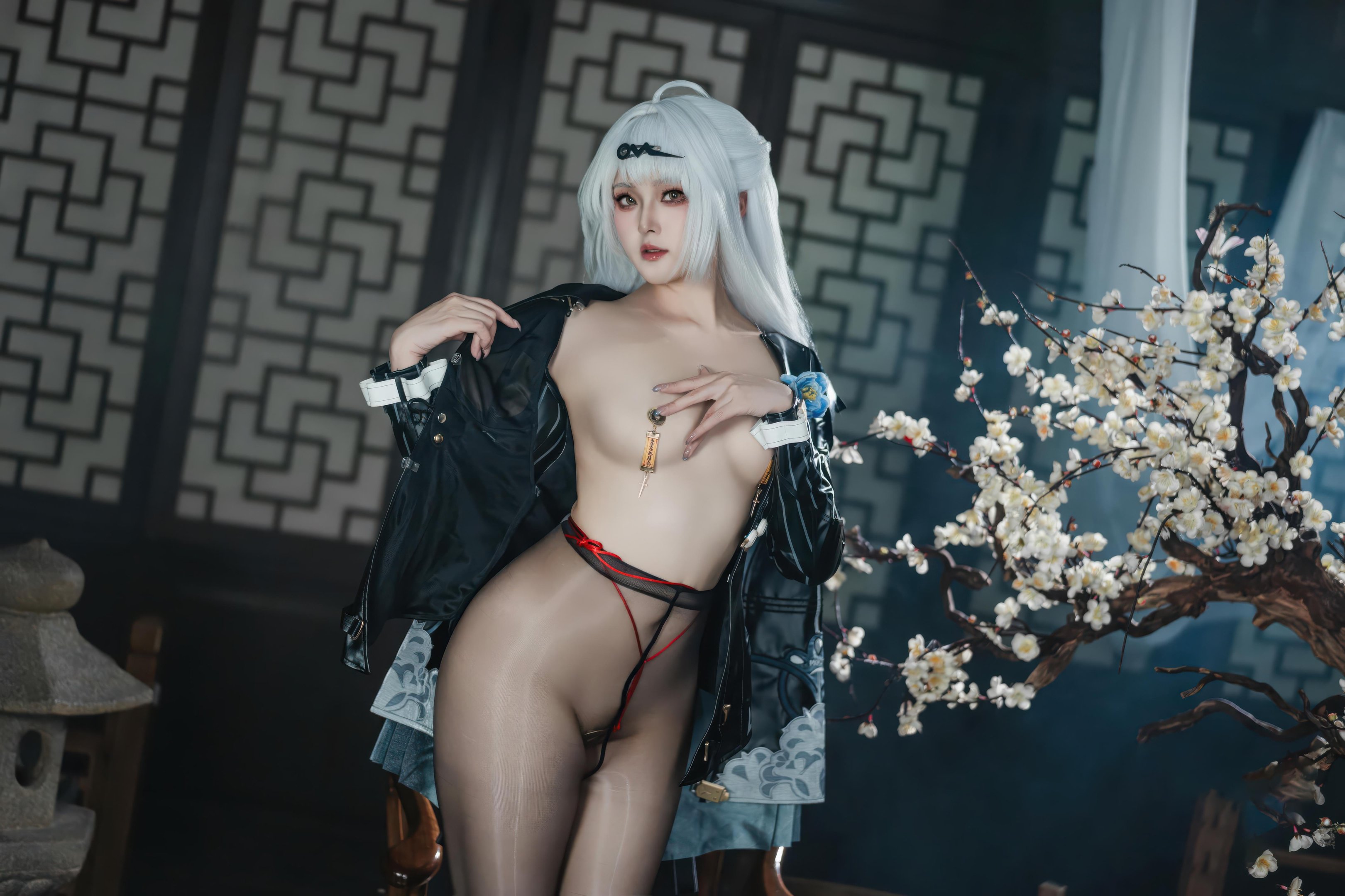 '[cosplay] Natsuko夏夏子 - 绝区零 仪玄: Đầm ôm cao gót đen, chân dài mông cong 87P'